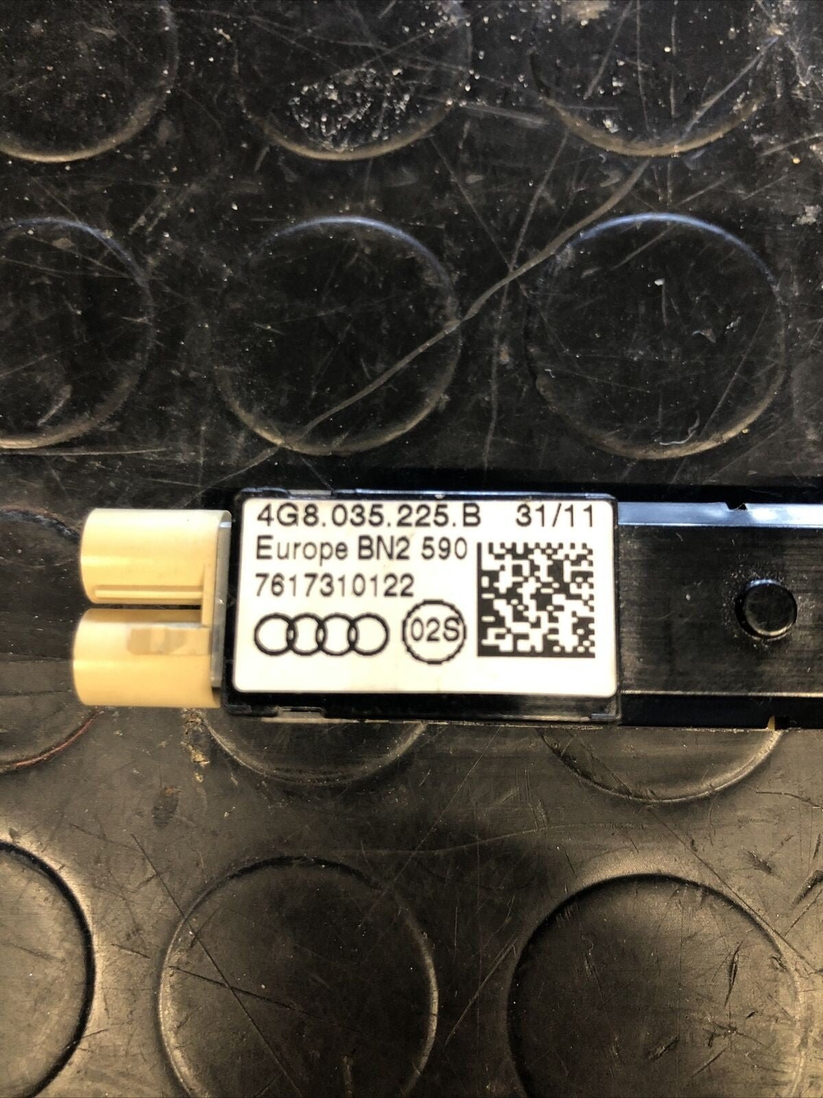 AMPLIFICATORE ANTENNA ORIG. AUDI RS7 A7 4G 4g8035225B - F&P CRASH SRLS - Ricambi Usati