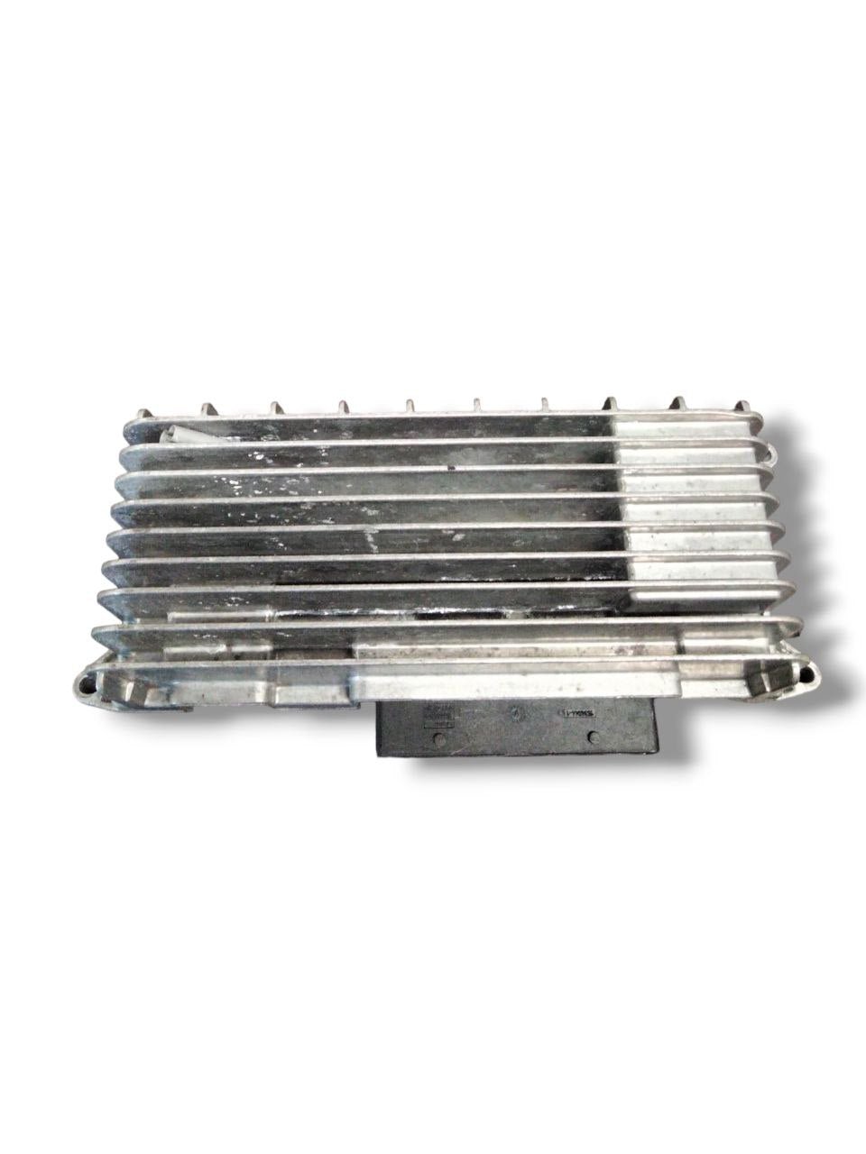 Amplificatore antenna Radio Audi A6 C6 (2004 - 2012)cod.4F0910223K - F&amp;P CRASH SRLS - Ricambi Usati