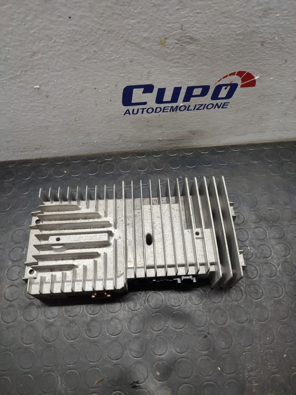 Amplificatore Bose Mazda Cx-7 ( 2009 ) cod eh4466920 - F&P CRASH SRLS - Ricambi Usati