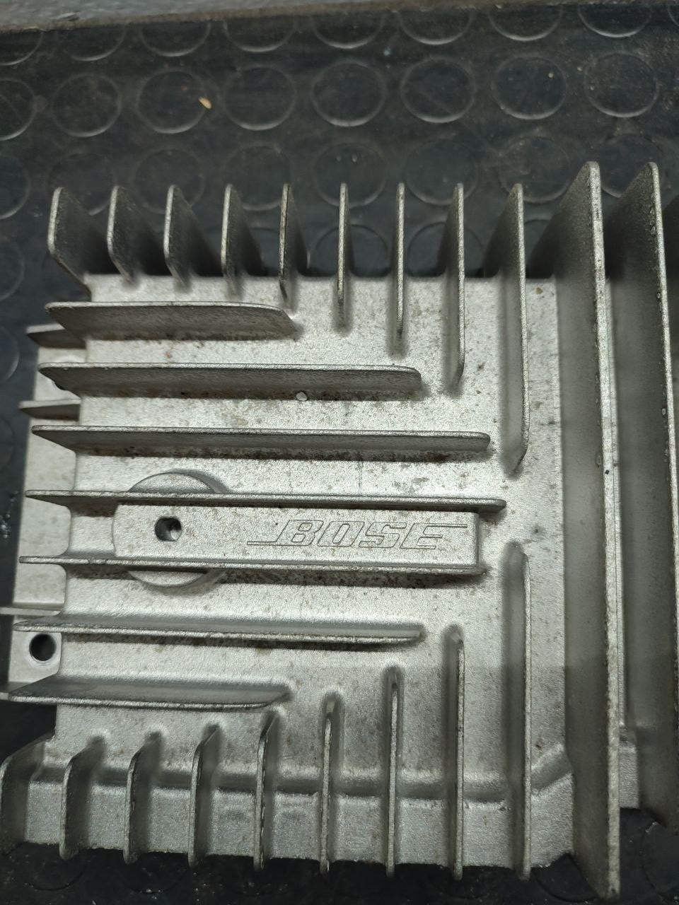 Amplificatore Bose Mazda Cx-7 ( 2009 ) cod eh4466920 - F&P CRASH SRLS - Ricambi Usati