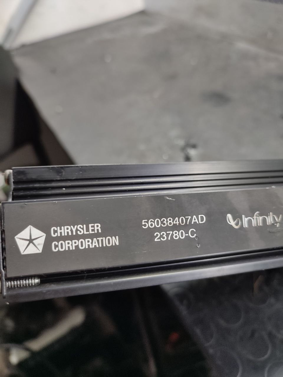 Amplificatore Jeep Grand Cherokee ( 2001 - wj ) cod 56038407ad - F&P CRASH SRLS - Ricambi Usati