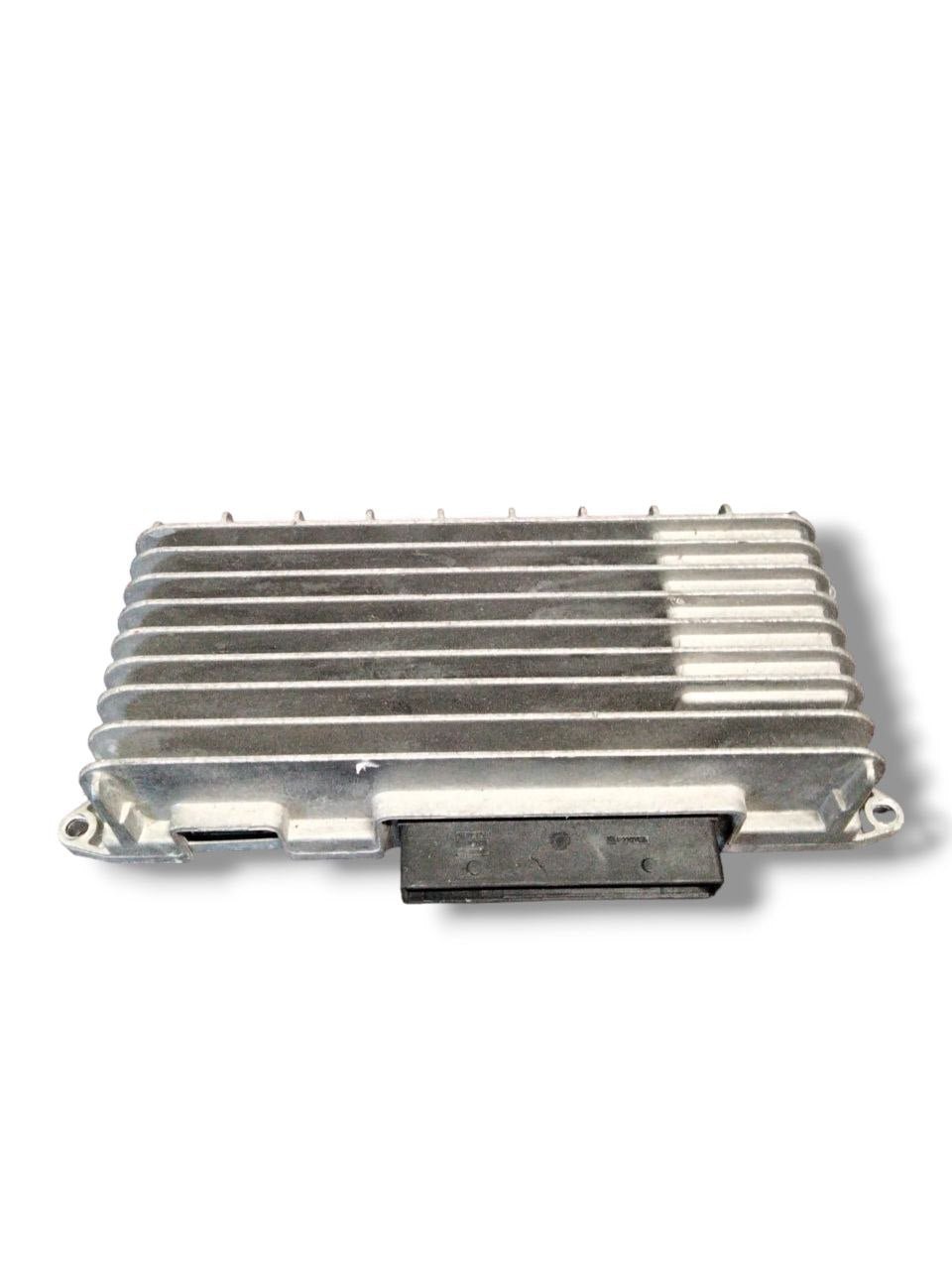 Amplificatore Stereo Audi A4 8k / B8 ( 2008 - 2016 )cod.8T0035223AE - F&P CRASH SRLS - Ricambi Usati