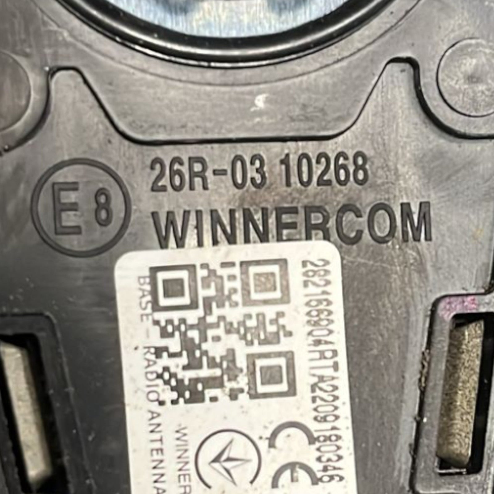 Antenna Pinna Nera Tetto Nissan Juke II cod:26R - 0310268 (2019 >) - F&P CRASH SRLS - Ricambi Usati