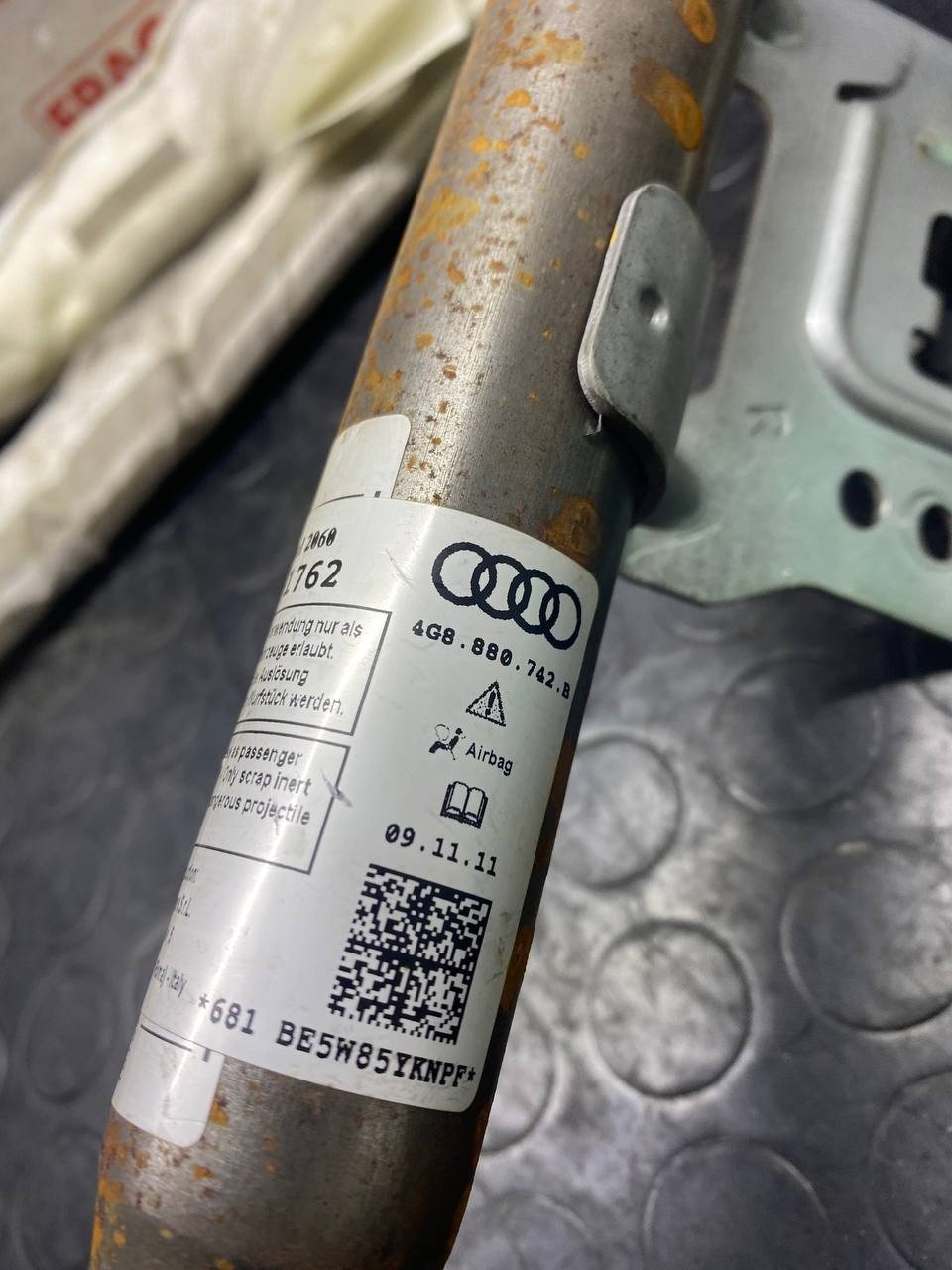 Aribag a tendina destro Audi a6 cod:bampt11765 4g88807742b - F&P CRASH SRLS - Ricambi Usati