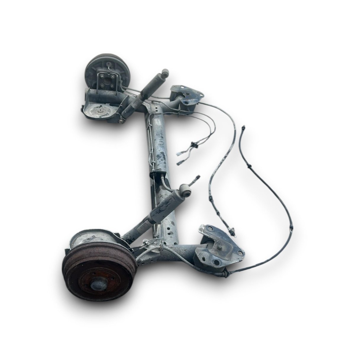 Assale / ponte posteriore (a tamburi) Dacia Dokker 1.5 diesel (2013 > 2021) - F&P CRASH SRLS - Ricambi Usati