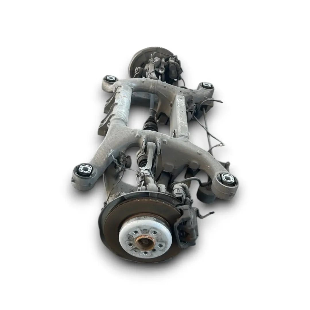 Assale posteriore BMW Serie 5 F10 OEM 33316798545 - F&P CRASH SRL - Ricambi Usati