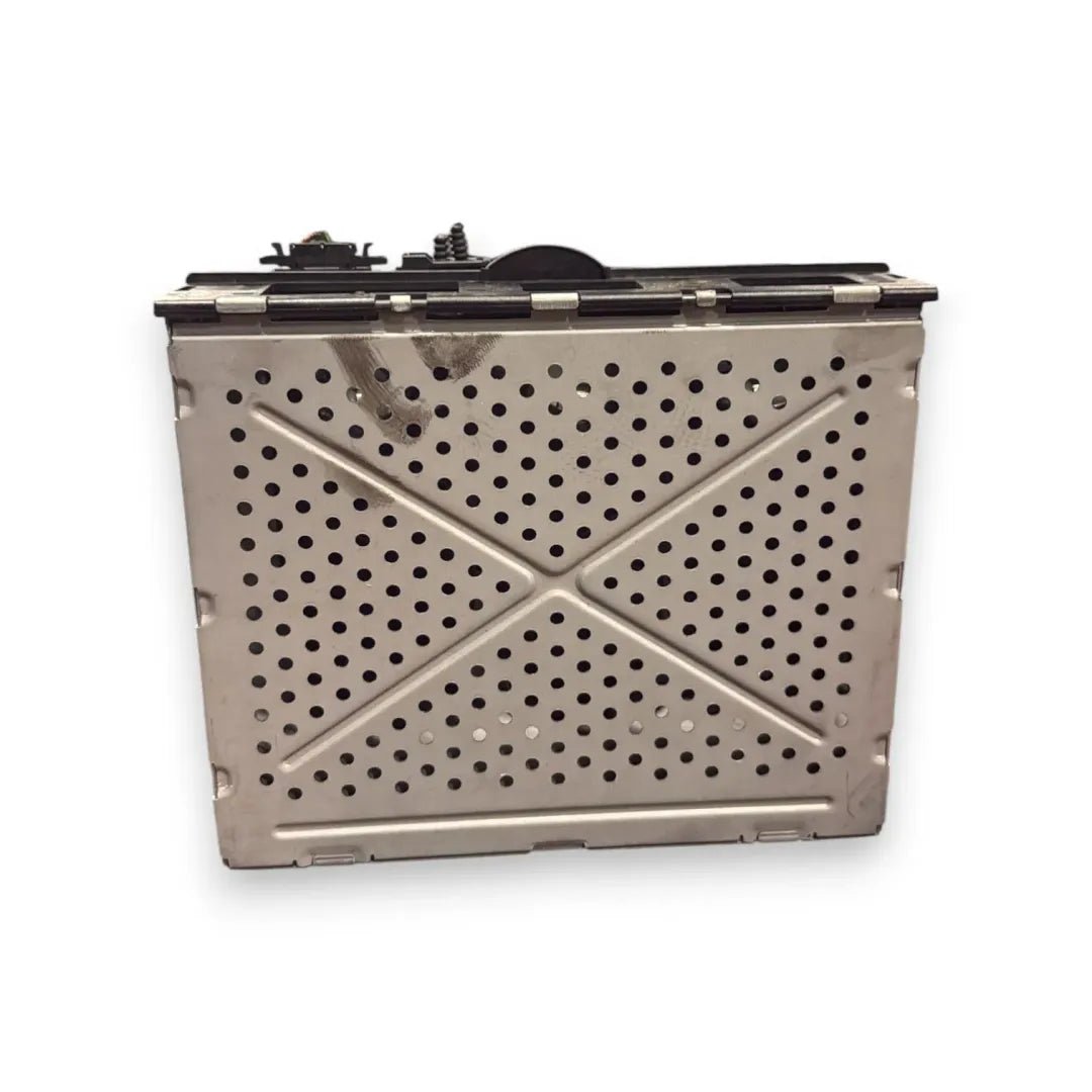 Autoradio con navigatore satellitare Audi A6 4F cod. 4F0035541 - F&P CRASH SRL - Ricambi Usati