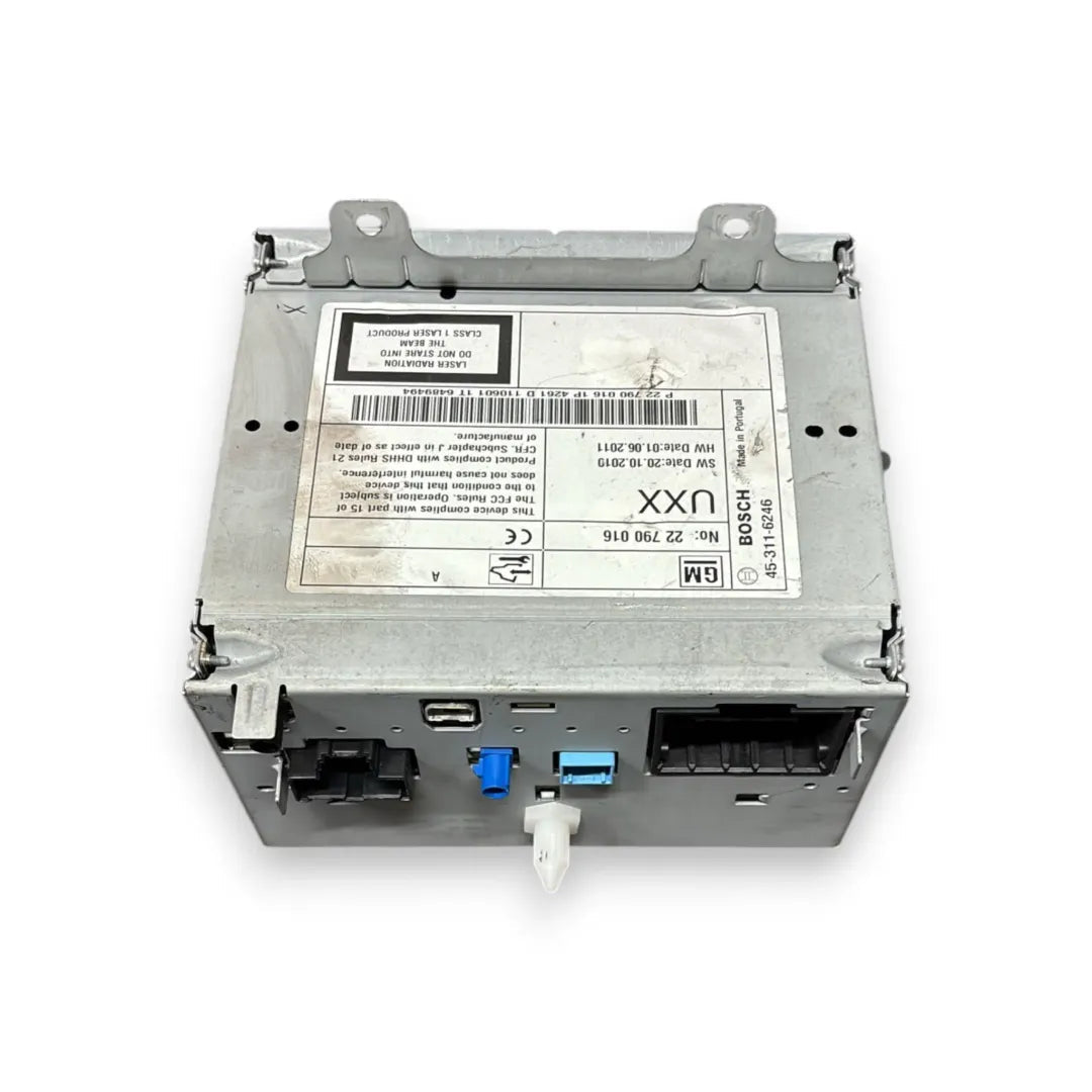 Autoradio Opel Astra P10 OEM 13360095 - F&P CRASH SRL - Ricambi Usati