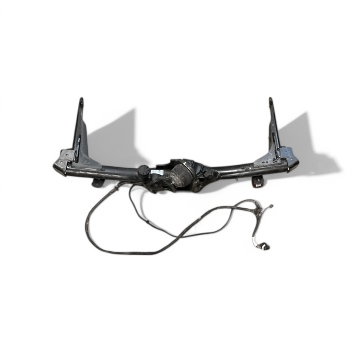 Barra con gancio traino + Cablaggio Audi Q3 F3 (2018 - >) cod.83A800495 - F&P CRASH SRLS - Ricambi Usati