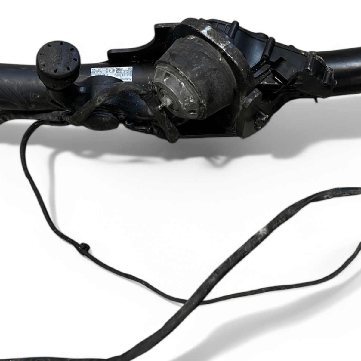 Barra con gancio traino + Cablaggio Audi Q3 F3 (2018 - >) cod.83A800495 - F&P CRASH SRLS - Ricambi Usati