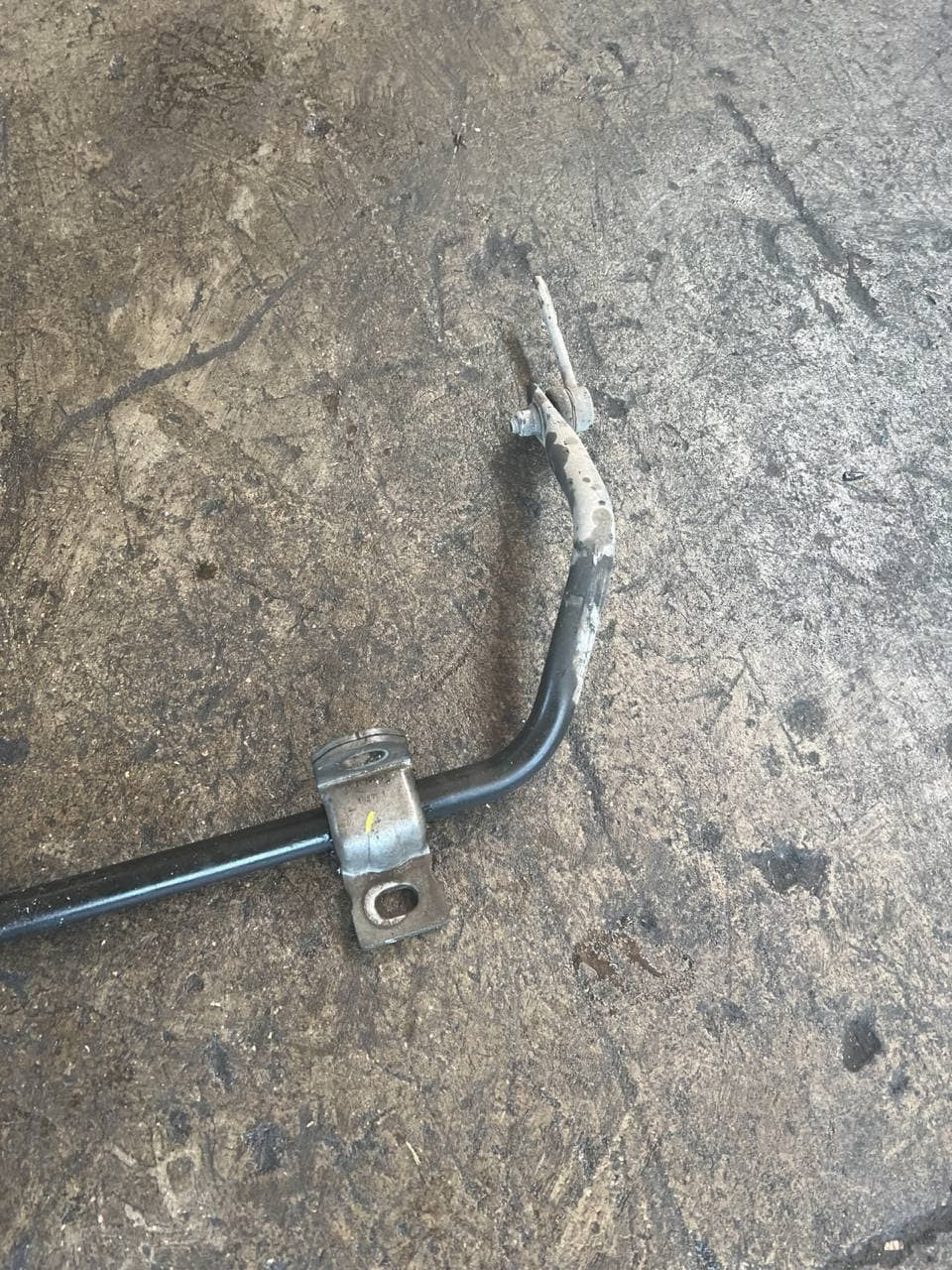 Barra stabilizzatrice antirollio Renault Twingo III 1.0 sce 2015 - F&P CRASH SRLS - Ricambi Usati