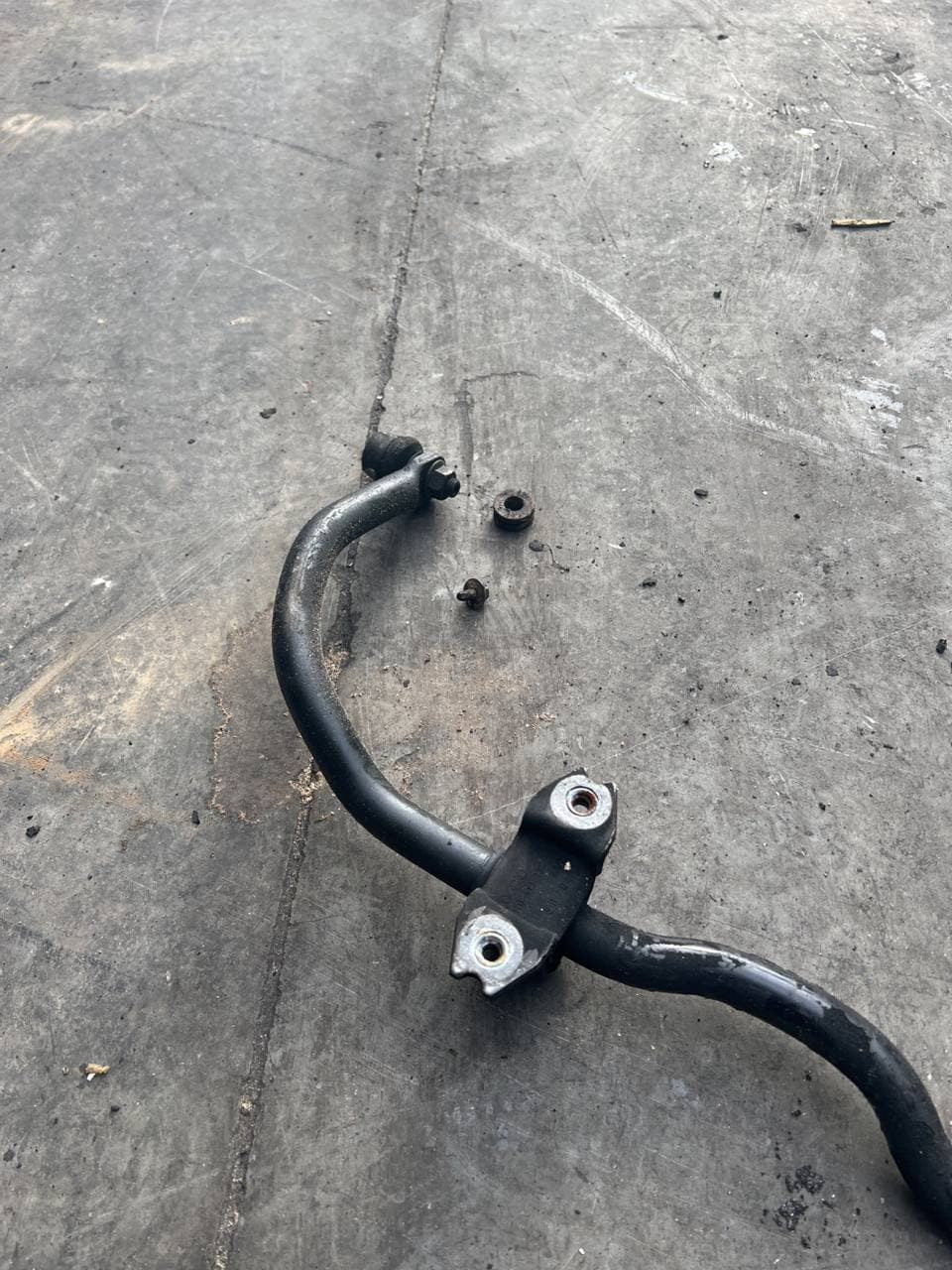 Barra stabilizzatrice Volkswagen Touran 1.9 tdi 77kw cod 1k0411303am - F&P CRASH SRLS - Ricambi Usati