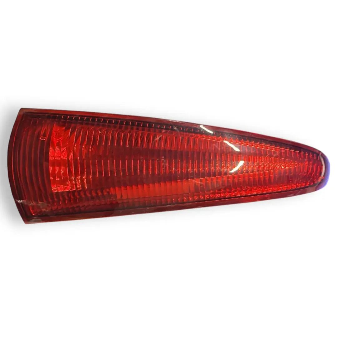Base fanale posteriore parte interna destra Renault Kangoo cod. 265507785R - F&P CRASH SRL - Ricambi Usati