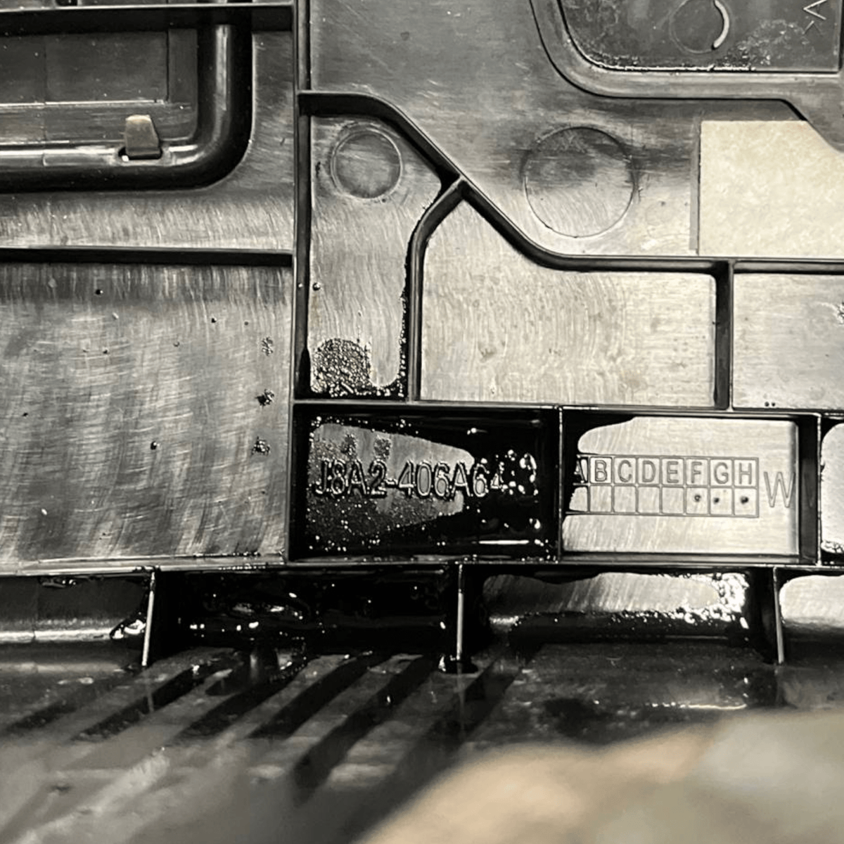 Batticofano / Modanatura Interna Bagagliaio Range Rover Velar L560 cod.J8A2 - 406A64 (2017 - >) - F&P CRASH SRLS - Ricambi Usati