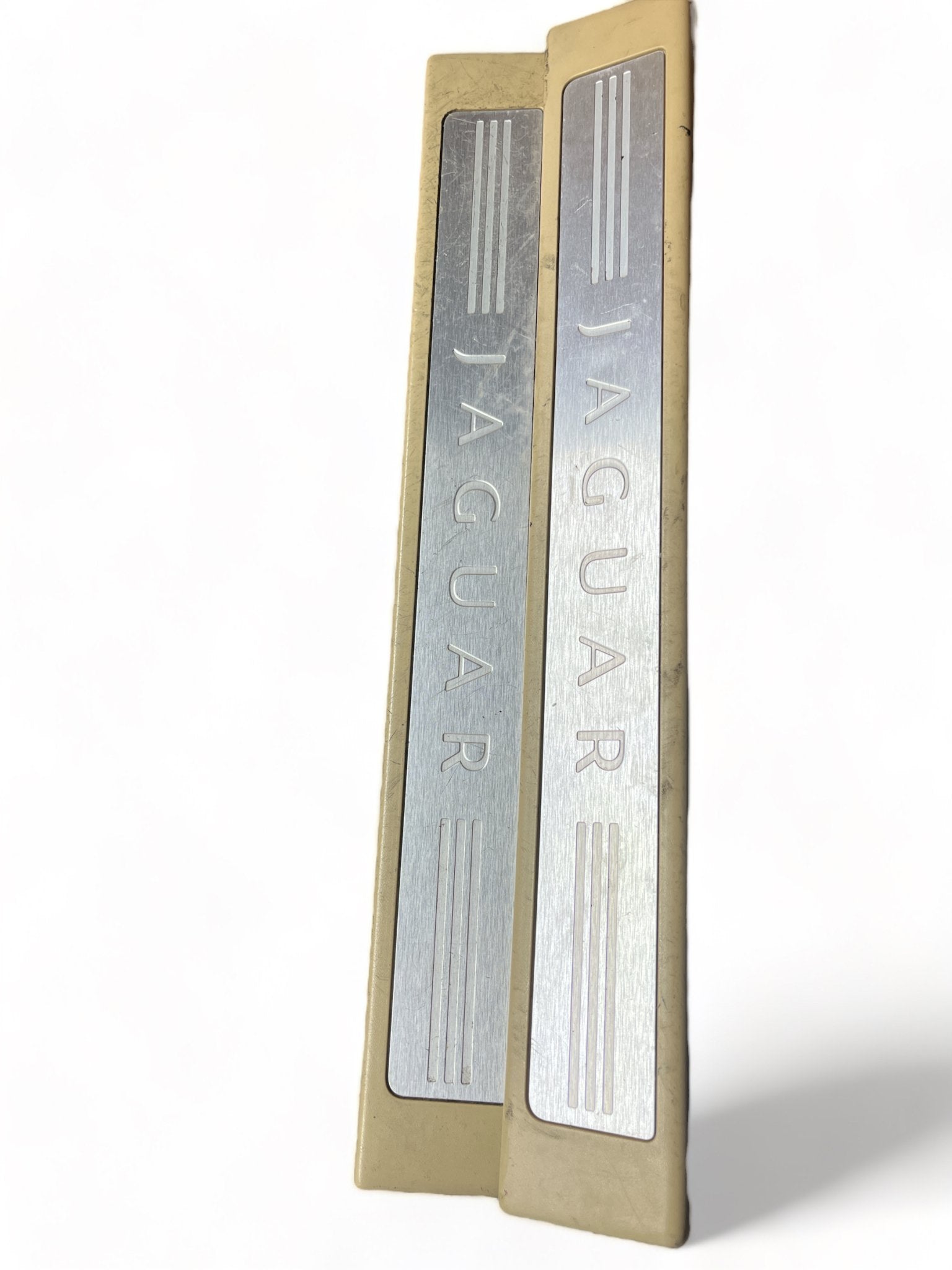 Battitacchi Anteriori Jaguar XF ( 2008 ) cod : 8X23-13200-A - F&P CRASH SRLS - Ricambi Usati