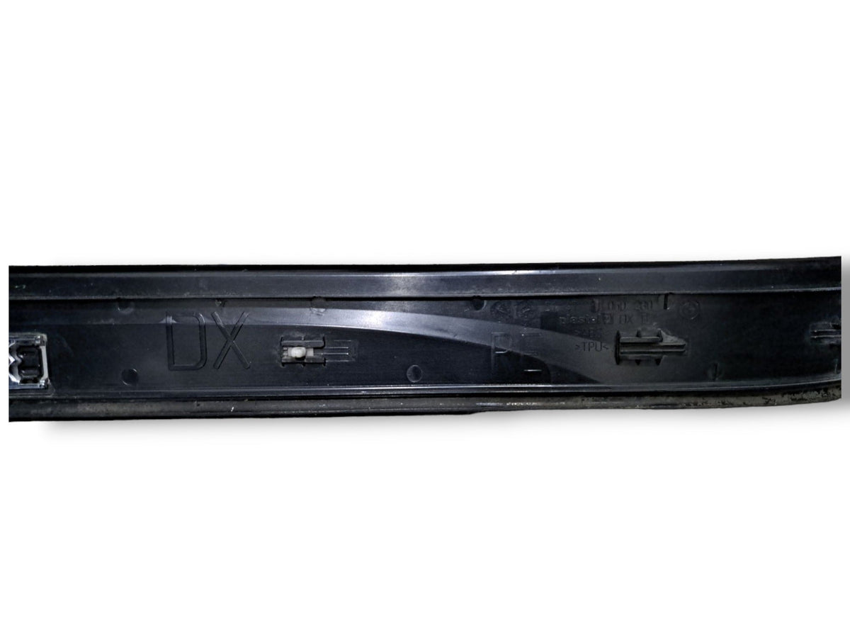 Battitacco anteriore destro BMW E90(2010) COD:51477060280 - F&P CRASH SRLS - Ricambi Usati