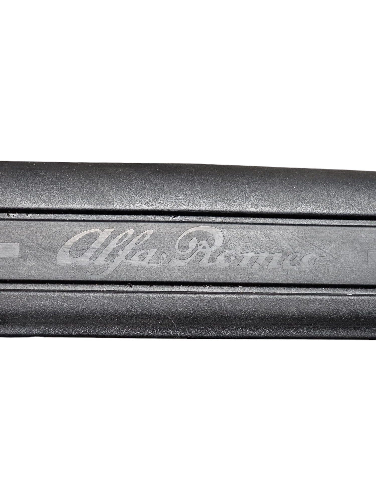 Battitacco Anteriore Sinistro Alfa Romeo Giulietta Cod:18071351 / 156078880 (2010 - 2020) - F&P CRASH SRLS - Ricambi Usati