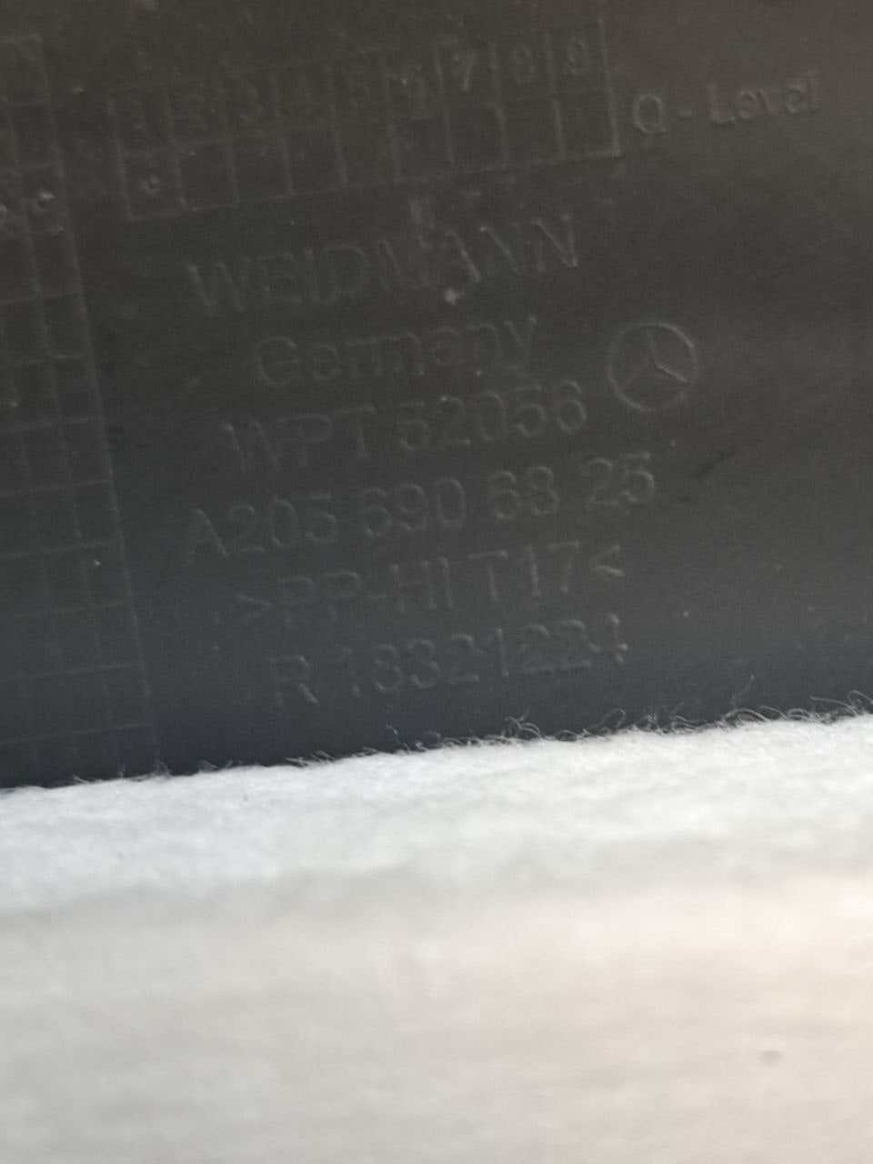 Battitacco Posteriore Destro Mercedes Classe C W205 (2013>) COD:A2056906825 - F&P CRASH SRLS - Ricambi Usati