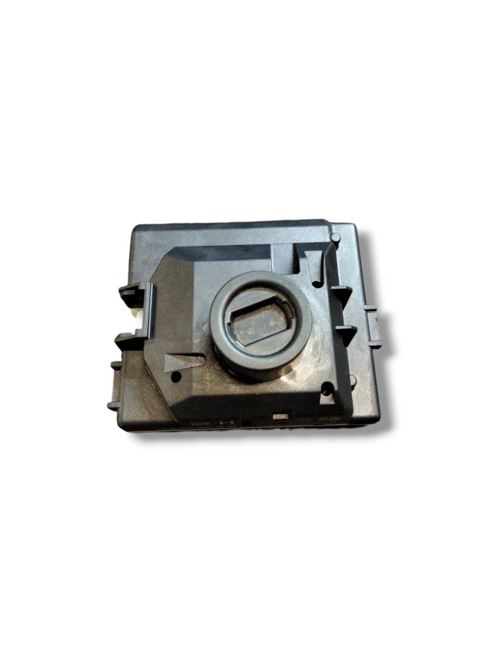 Blocchetto accensione Mercedes - Benz Classe C W205 (2014 - 2023)cod.A2059007121 / avviamento - F&P CRASH SRLS - Ricambi Usati