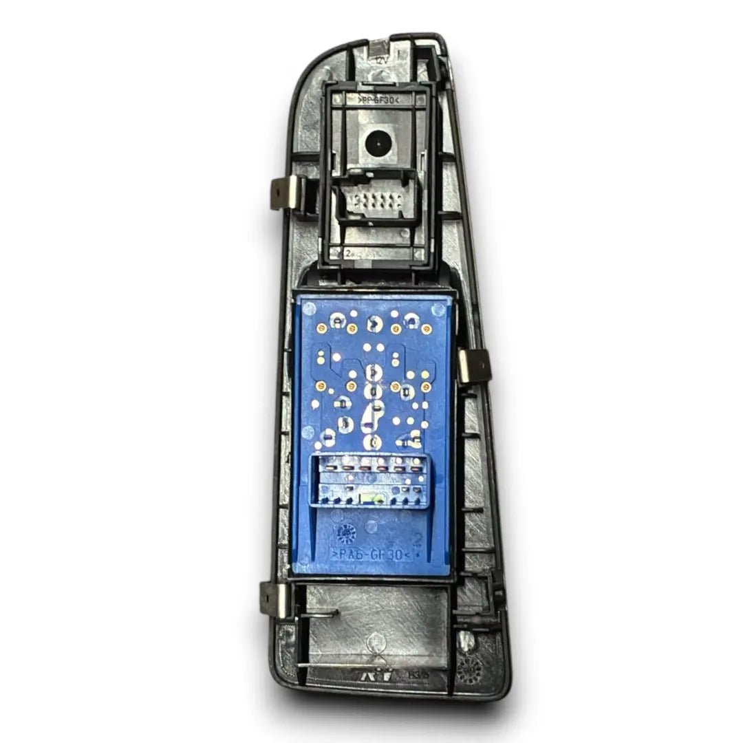 Blocco comandi alzacristalli e retrovisori esterno sinistro Fiat Punto 2U - F&P CRASH SRL - Ricambi Usati