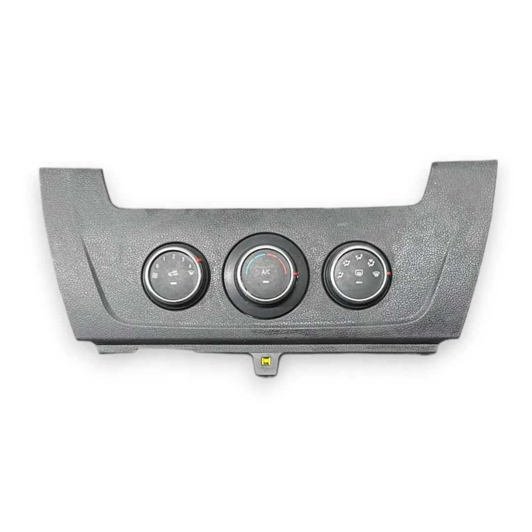 Blocco comando climatizzazione Renault Master AC OEM 275700007R - F&P CRASH SRL - Ricambi Usati