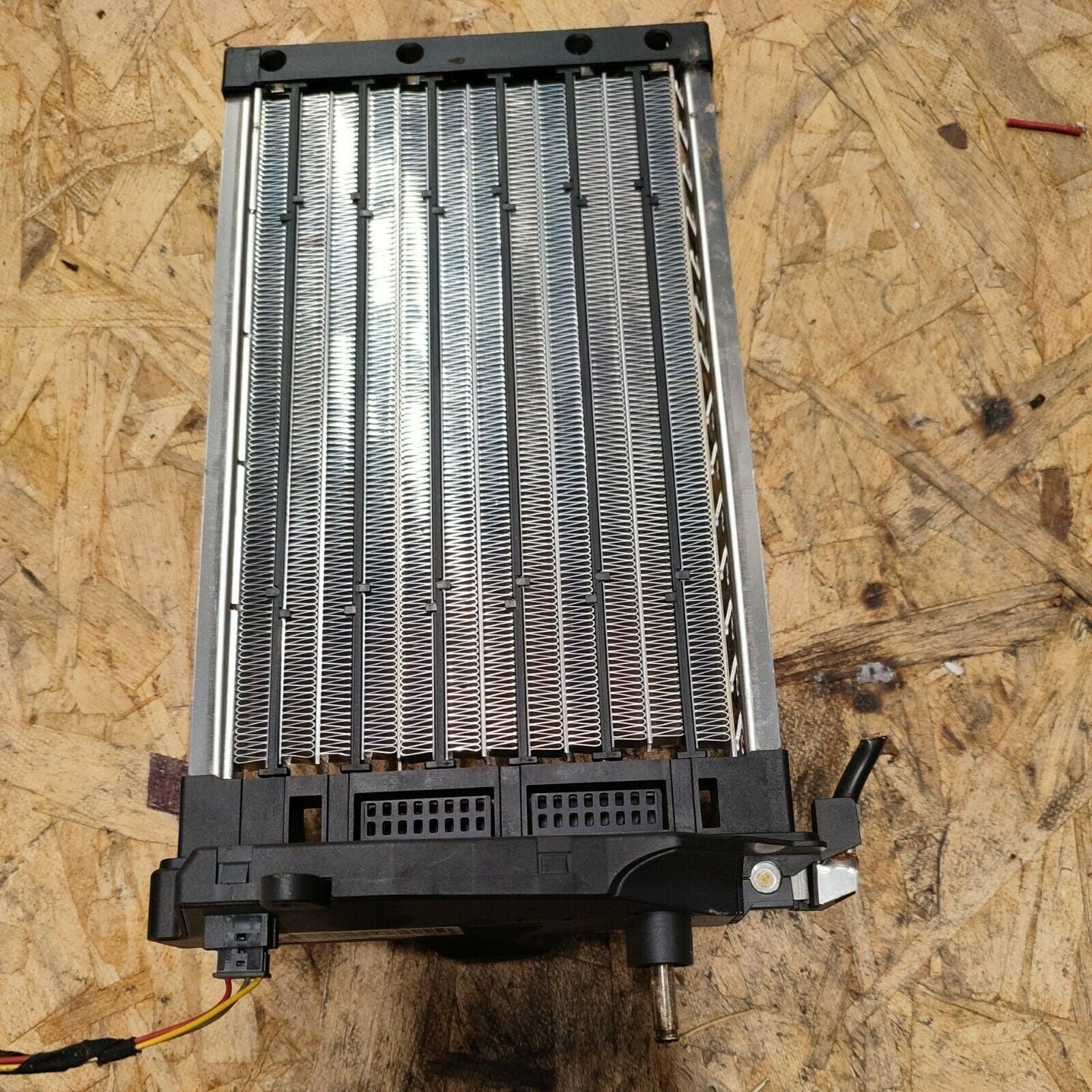 BMW 3 E90 E91 2007 elemento Matrice Riscaldatore Elettrico 0134100480 - F&P CRASH SRLS - Ricambi Usati