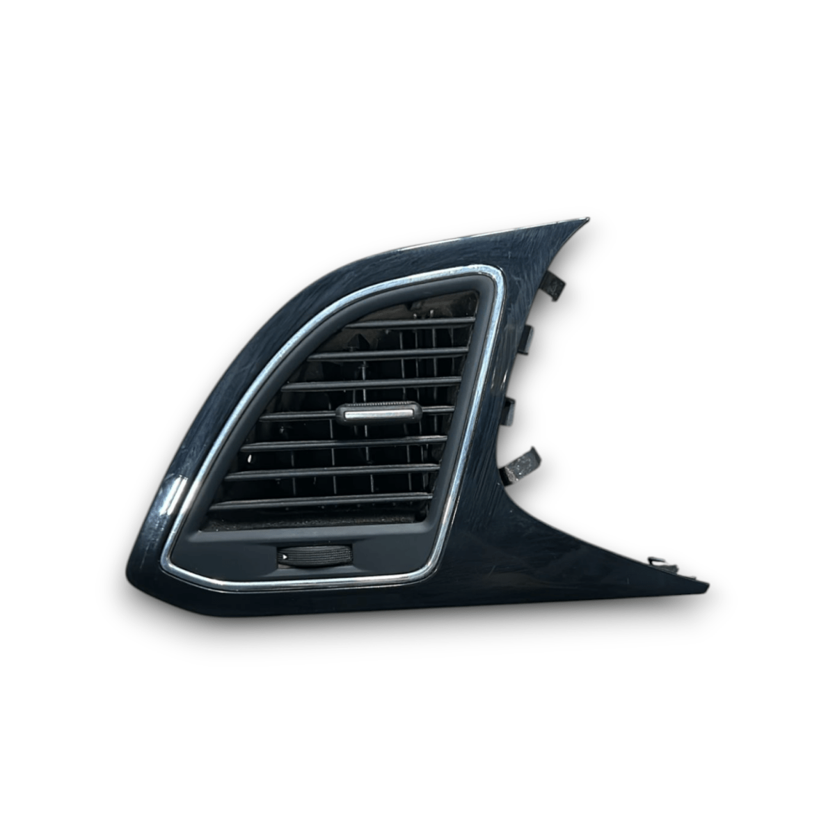 Bocchetta Anteriore Sinistra Aria Seat Leon III (2012 &gt; 2019) - F&amp;P CRASH SRLS - Ricambi Usati