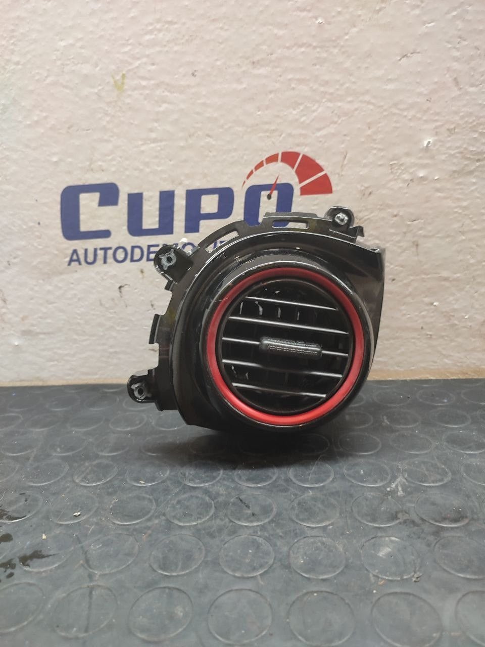 Bocchetta areazione anteriore destra HYUNDAI KONA (2017) - F&amp;P CRASH SRLS - Ricambi Usati