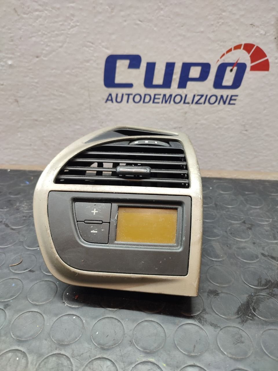 Bocchetta areazione CITROEN C4 PICASSO (2010) 1.6 B cod: 9650868877-00 - F&amp;P CRASH SRLS - Ricambi Usati