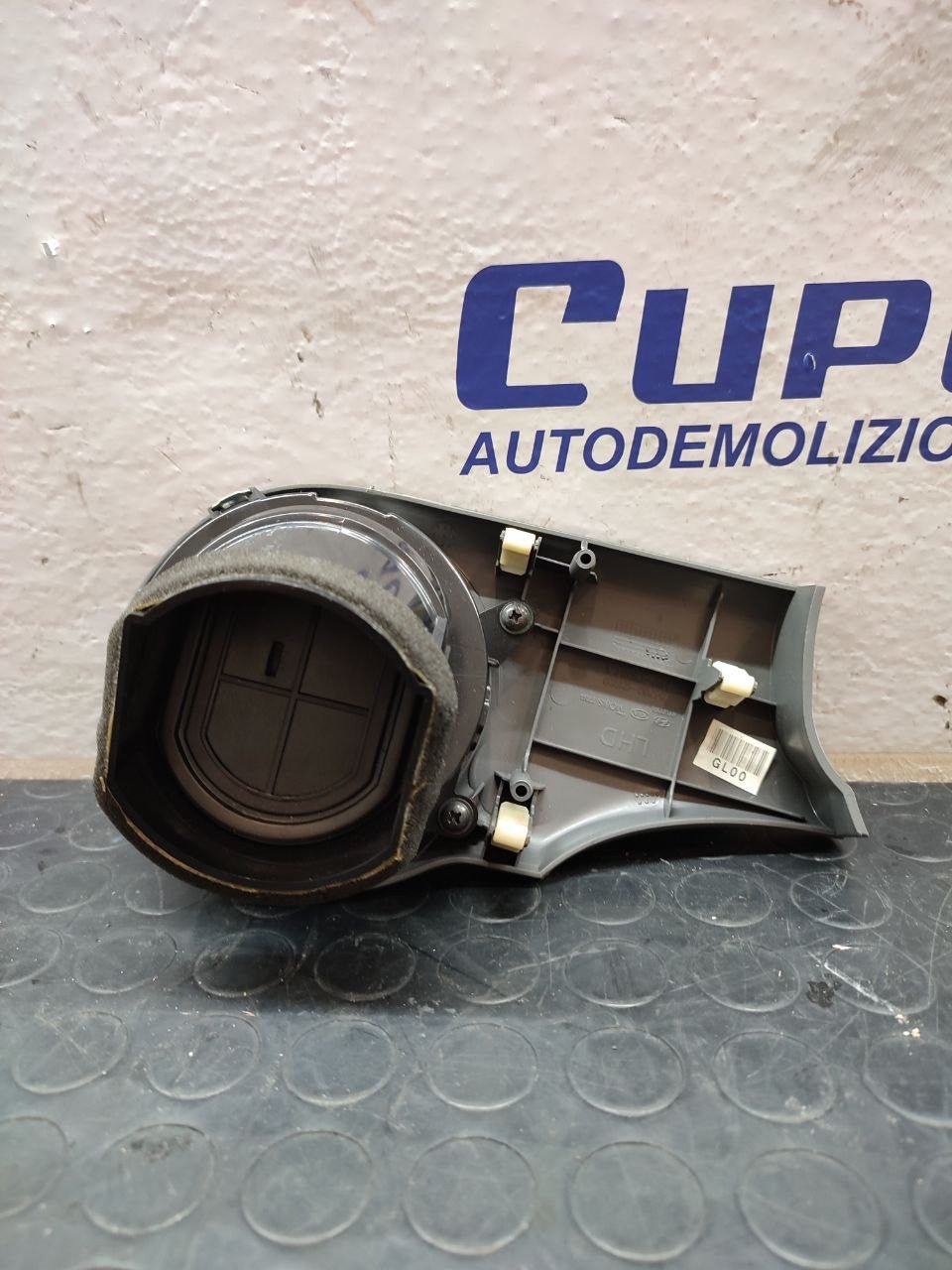 Bocchetta areazione sinistra HYUNDAI i10 1.1 cod: 847600x000 - F&P CRASH SRLS - Ricambi Usati