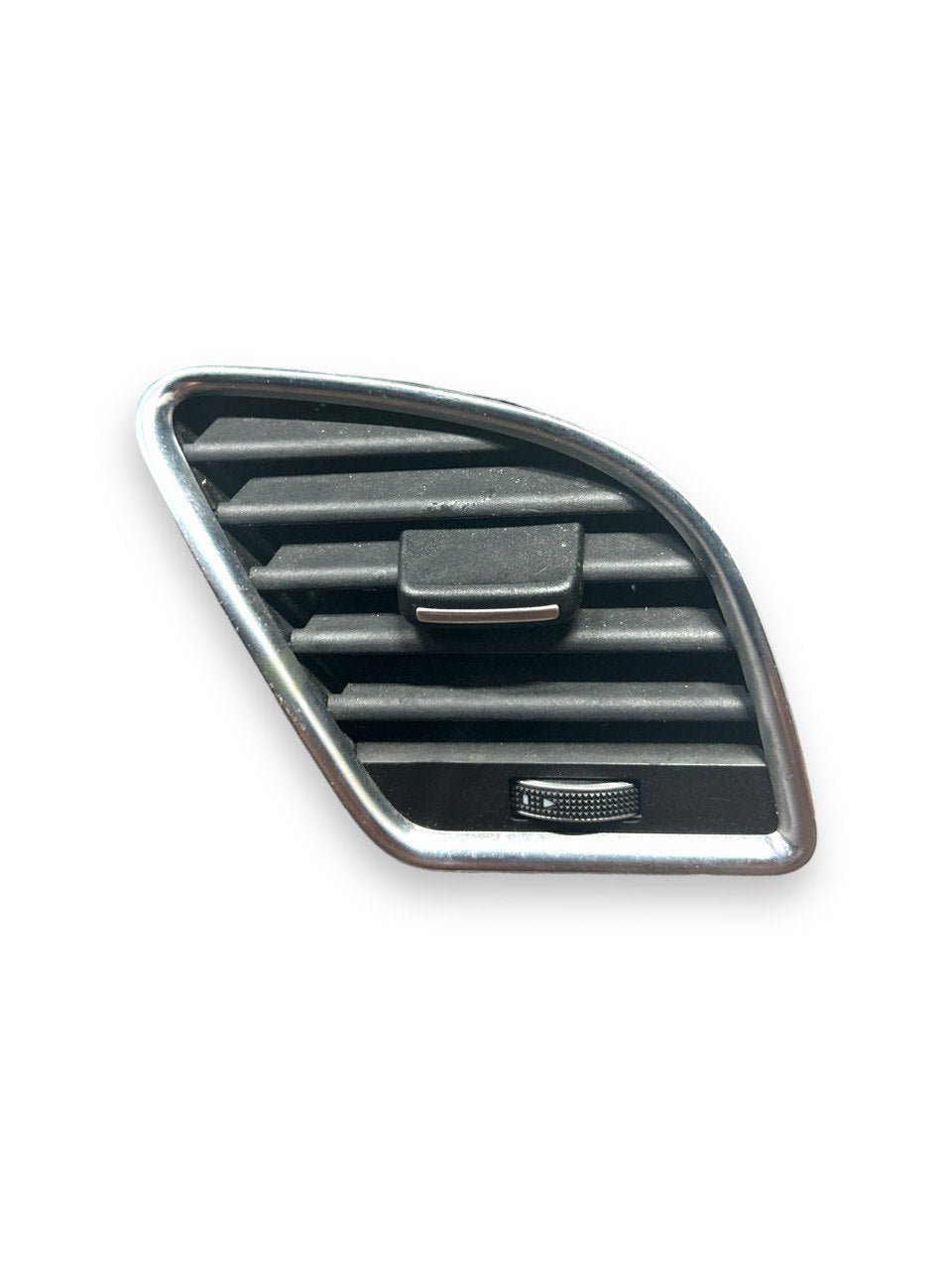 Bocchetta Aria Anteriore Destro Audi A5 (8T) (2010 > 2017) cod.8T1820902G - F&P CRASH SRLS - Ricambi Usati