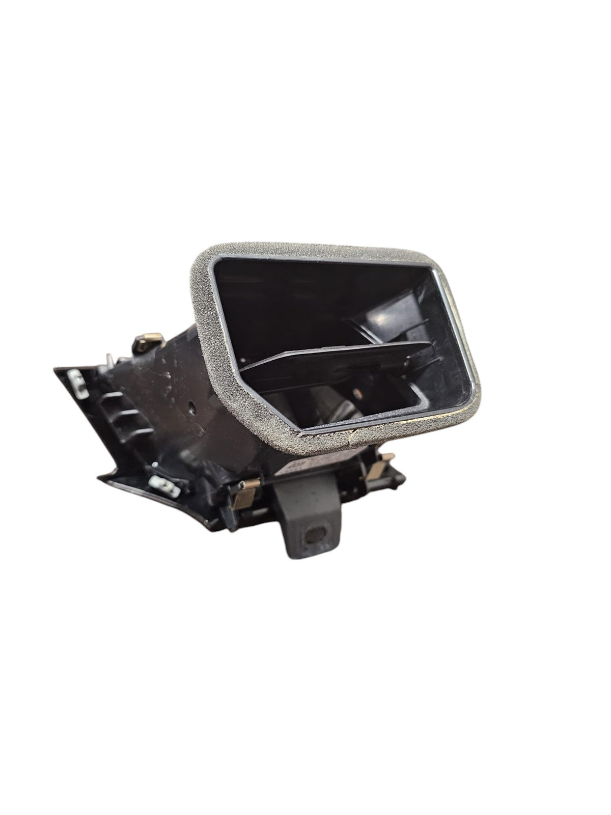 Bocchetta Aria Anteriore Sinistra Audi Q3 F3 Cod:83B8209016PS (2018 - >) - F&P CRASH SRLS - Ricambi Usati