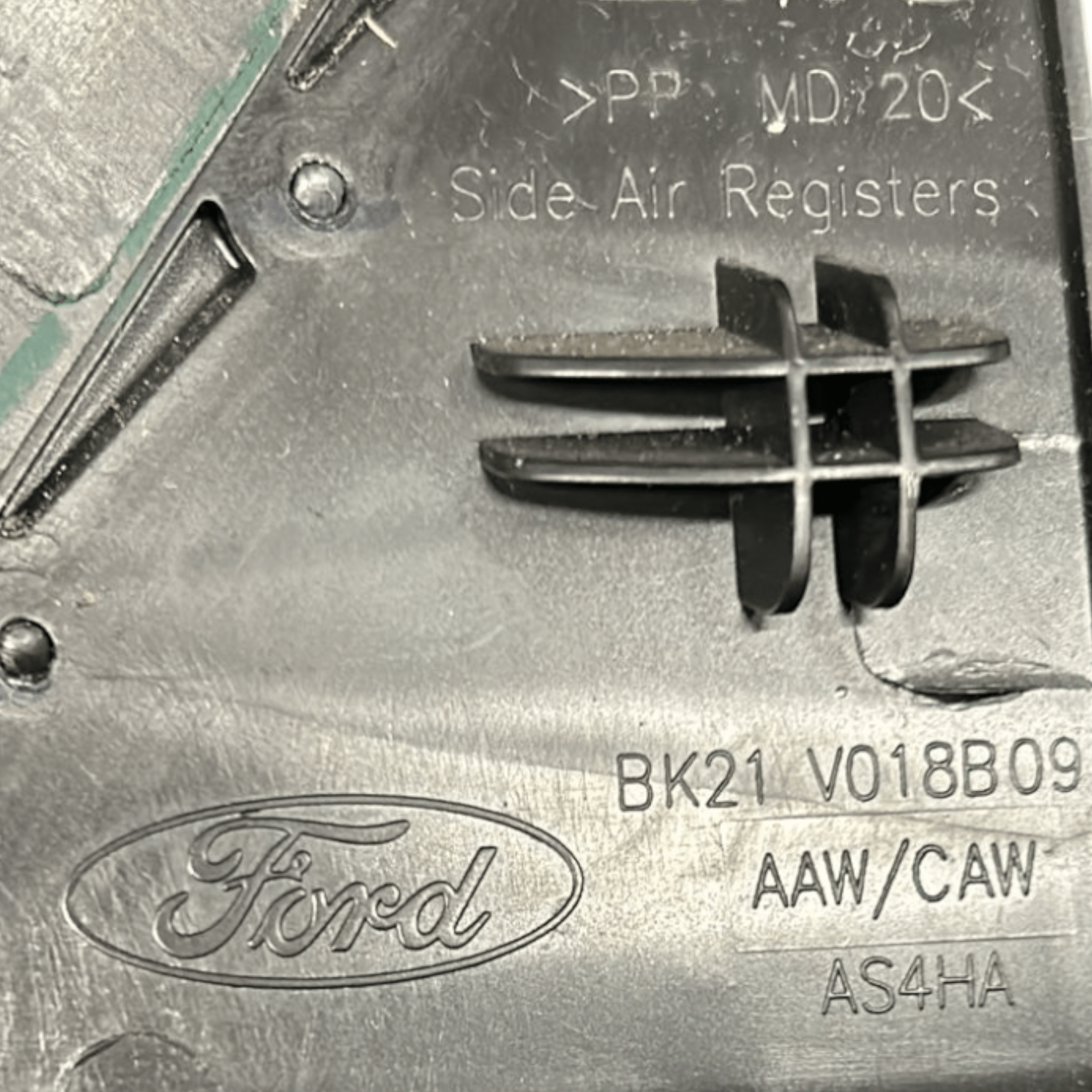 Bocchetta Aria Anteriore Sinistra Ford Transit cod:BK21V018B09 (2012 >) - F&P CRASH SRLS - Ricambi Usati