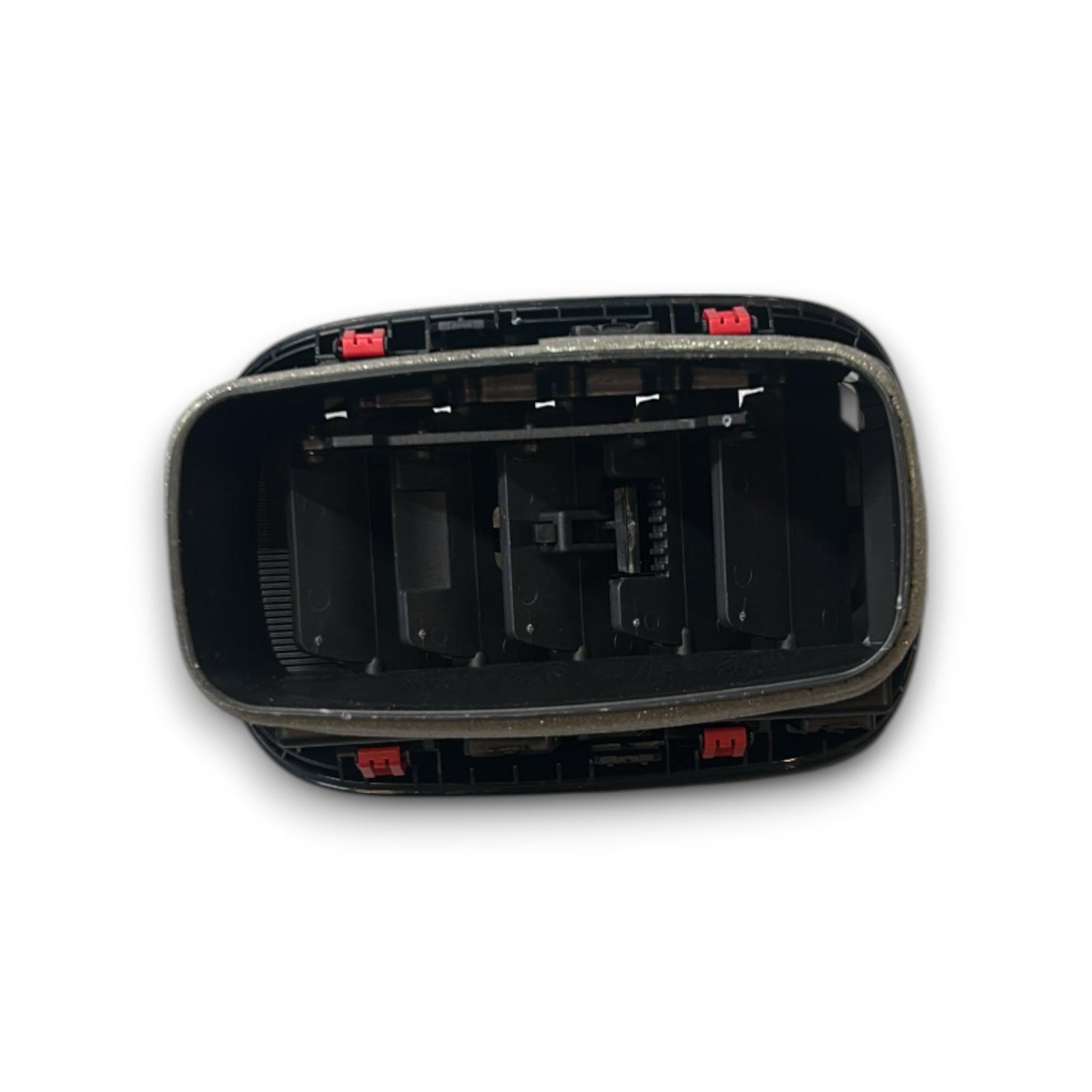 Bocchetta Aria Anteriore Sinistra Toyota Yaris Cross cod.55660 - 0D650 (2020 > ) cod.55660 - K0040 cod.55660 - K0070 cod.55660 - K0050 - F&P CRASH SRLS - Ricambi Usati