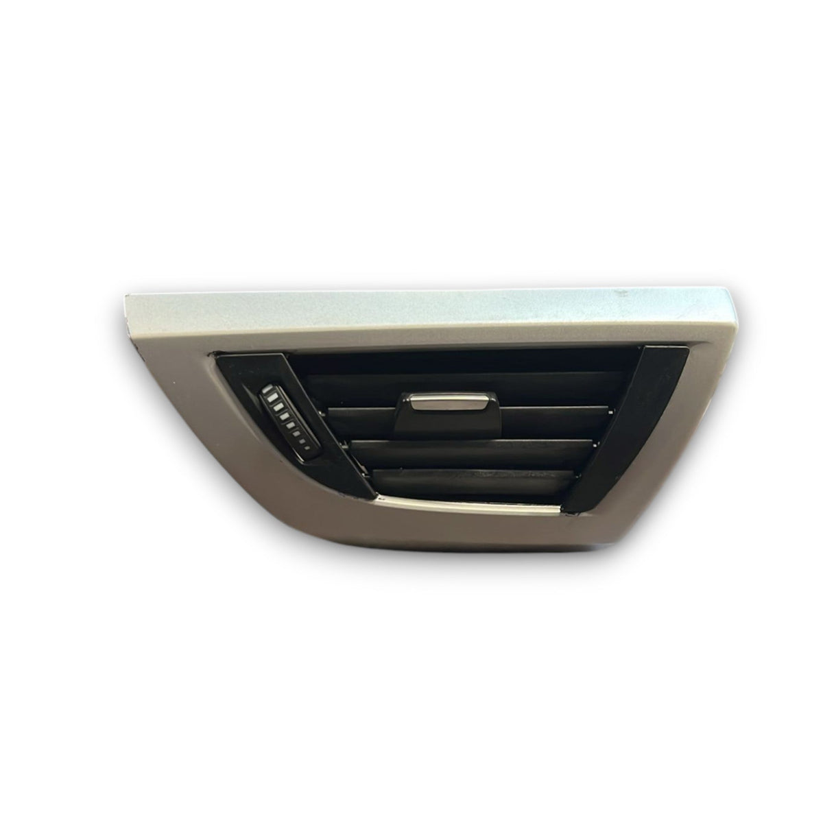 Bocchetta Aria Anteriore Sinistro Bmw Serie I (F20) cod:9205355 (2011 &gt;2019) - F&amp;P CRASH SRLS - Ricambi Usati