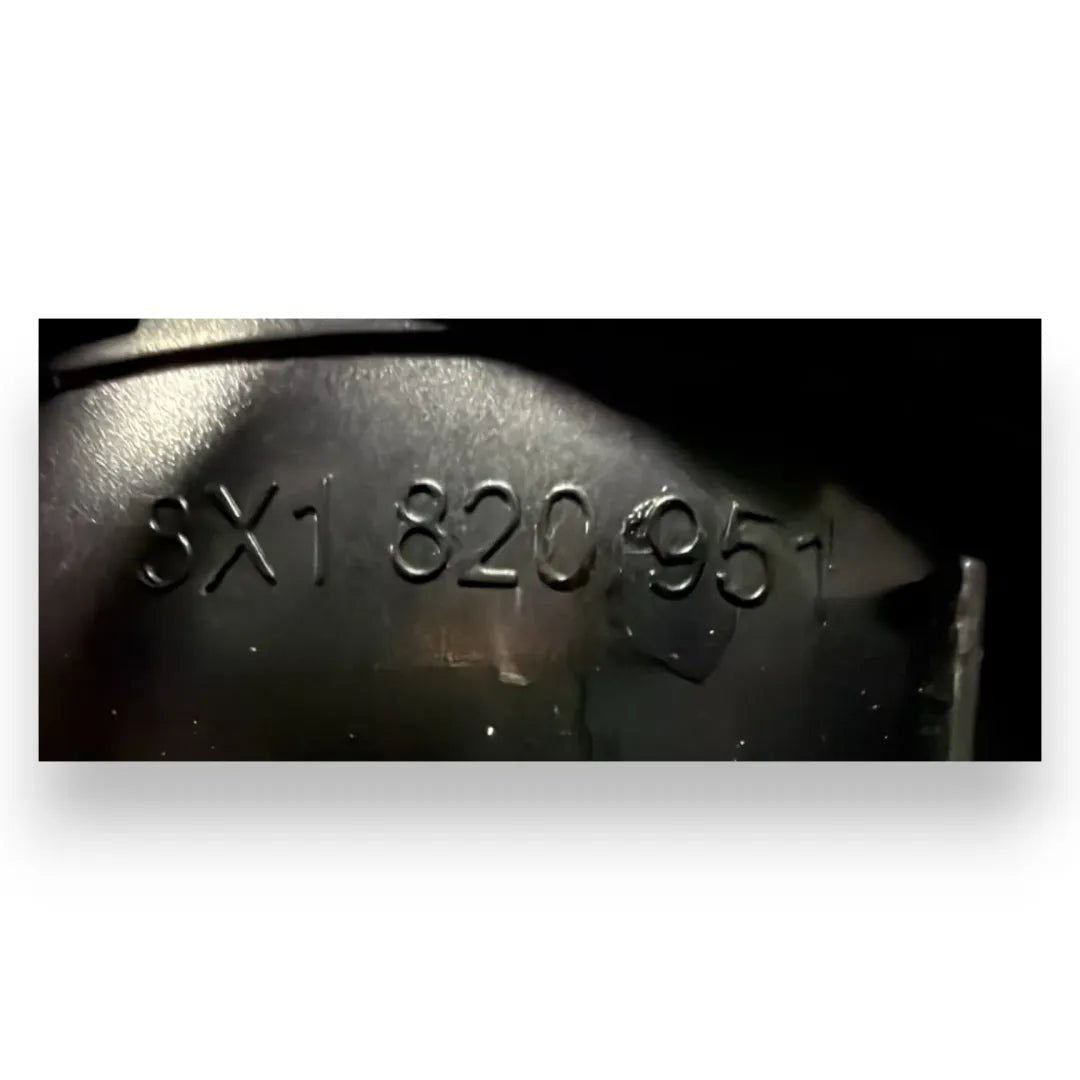 Dettaglio Bocchetta aria centrale cruscotto sinistra Audi A1 8X 2010–2019 OEM 8X18209516PS - foto 3