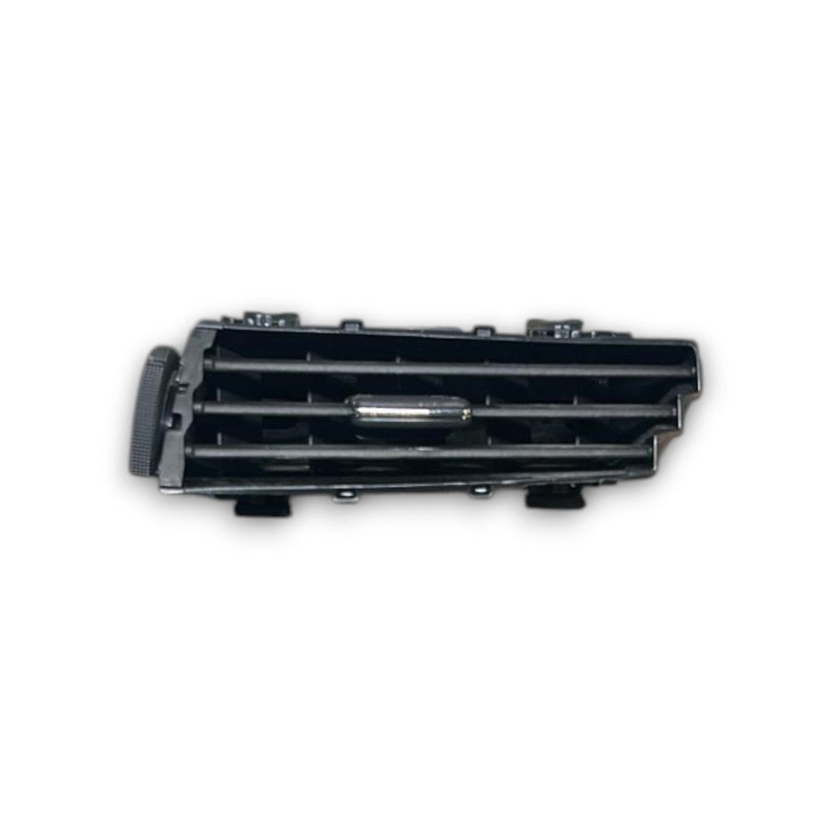 Bocchetta aria centrale destra Nissan X - Trail (T32) cod.687505aa0a (2014 > 2020) - F&P CRASH SRLS - Ricambi Usati