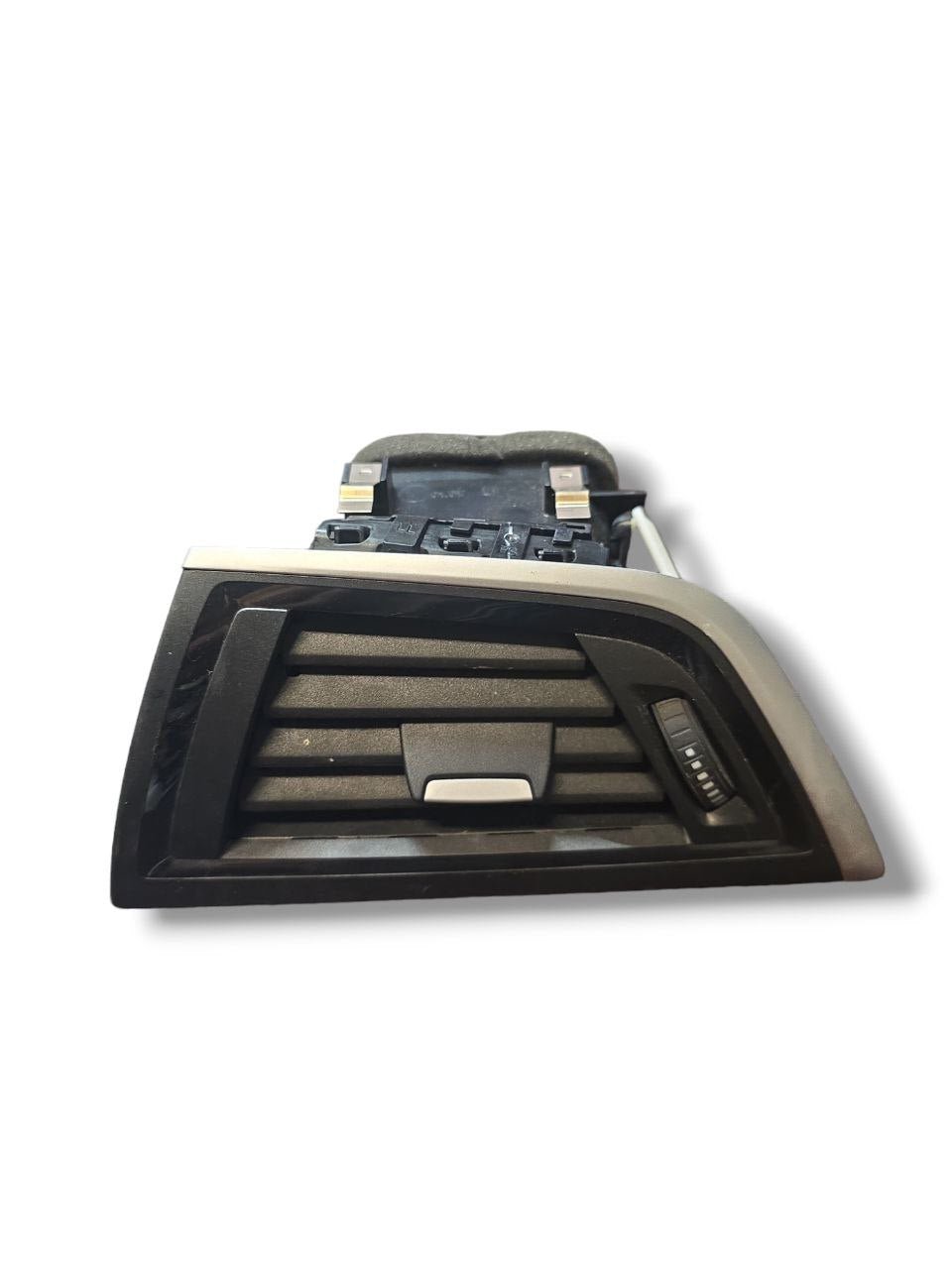 BOCCHETTA ARIA CONDIONATA DESTRA BMW SERIE 1 F20 - F21 (2011 - 2019) Cod : 276487/10 - F&P CRASH SRLS - Ricambi Usati