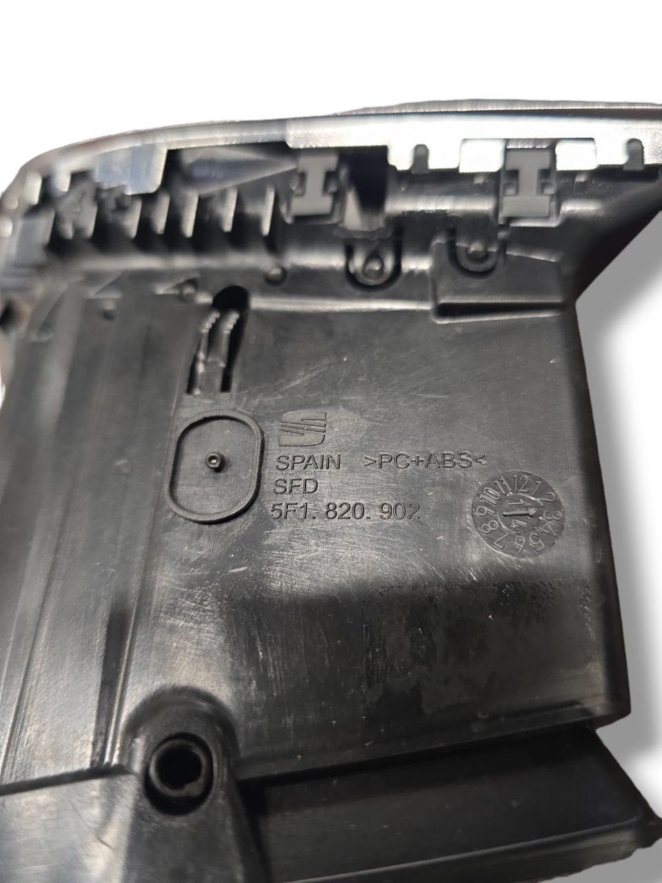 Bocchetta Aria Condizionata Destra Seat Leon (2013 - 2019) Cod : 5F1820902 - F&P CRASH SRLS - Ricambi Usati