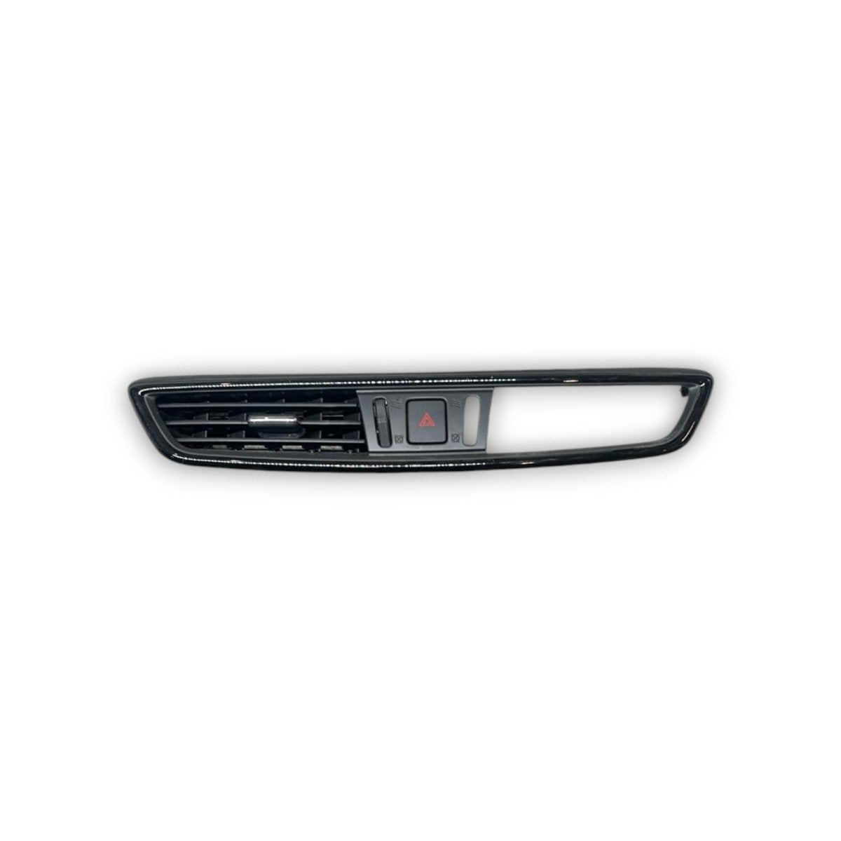 Bocchetta aria console centrale Nissan X - Trail (T32) cod.687504ce0a (2014 > 2020) + pulsante - F&P CRASH SRLS - Ricambi Usati