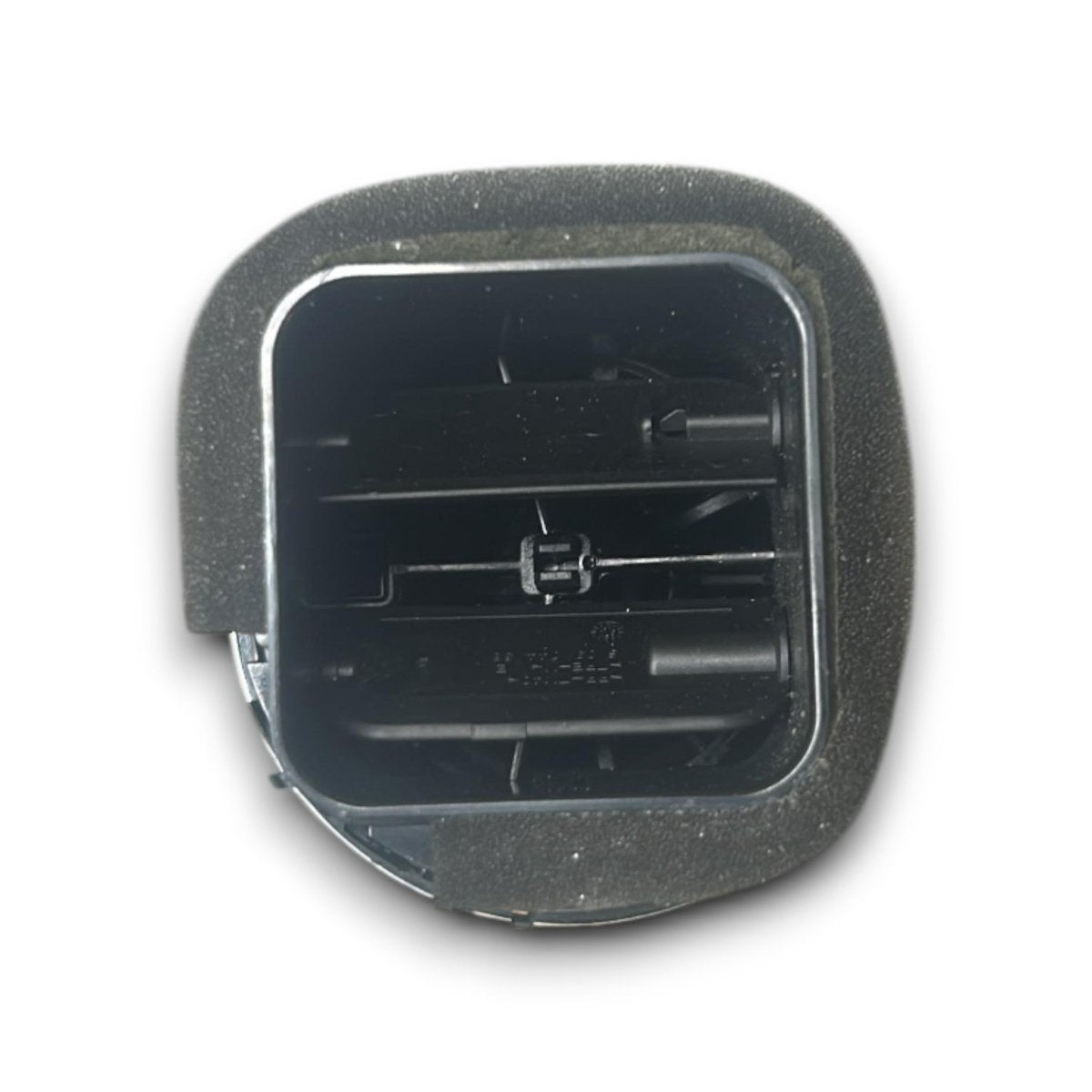 Bocchetta Aria Cruscotto Audi A3 (8V) cod.8V0820901A (2012 > 2020) - F&P CRASH SRLS - Ricambi Usati