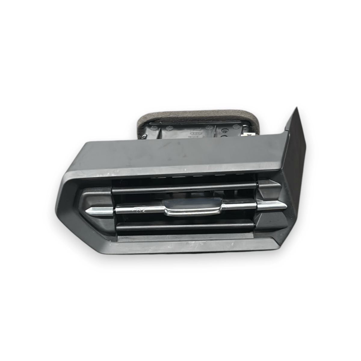 Bocchetta aria cruscotto centrale destra audi a3 8y cod:8y1820902a (2020 - ) - F&amp;P CRASH SRL - Ricambi Usati