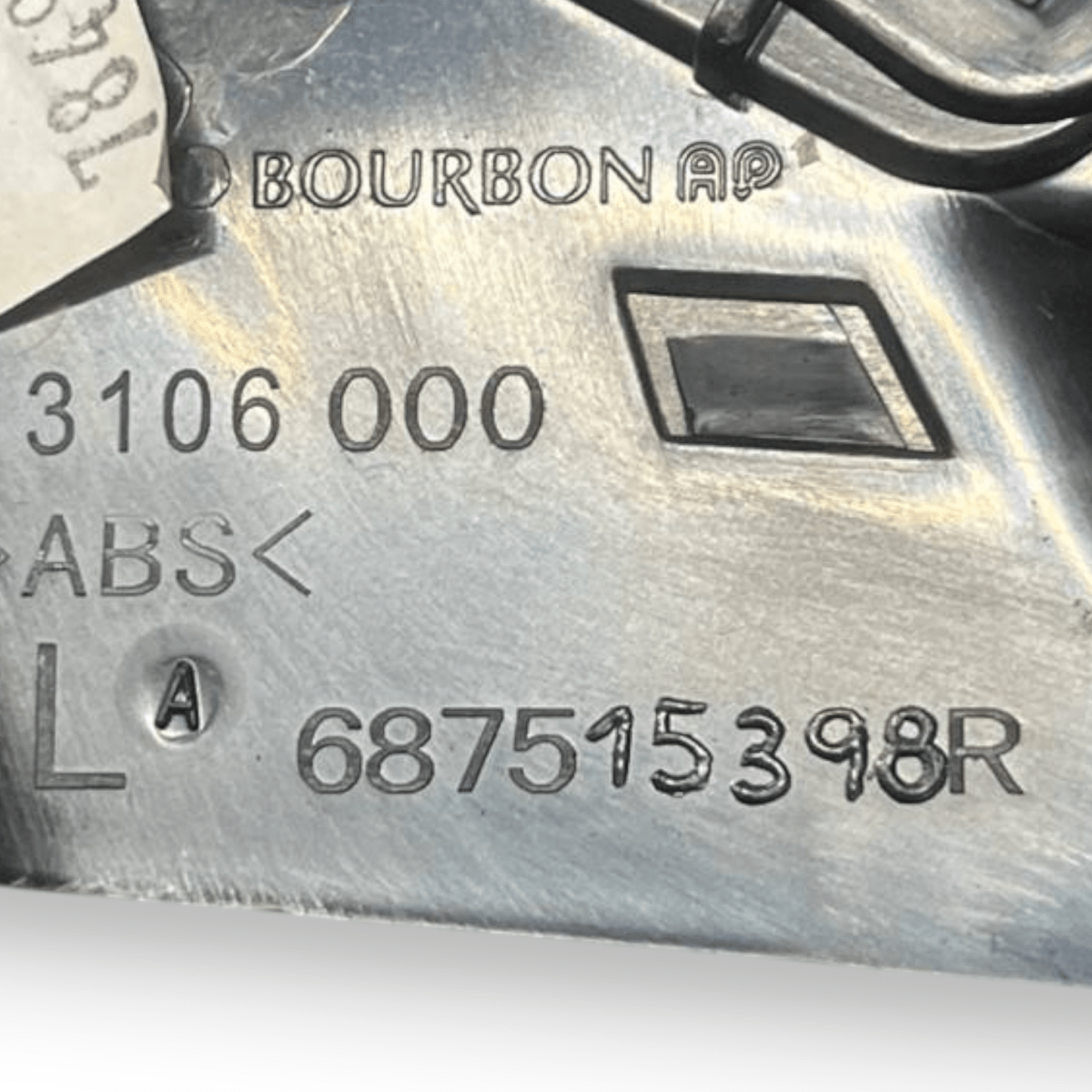 Bocchetta Aria Cruscotto Centrale sinistra (sx) Renault Espace V (2015 al 2023) cod: 687515398R - F&P CRASH SRLS - Ricambi Usati