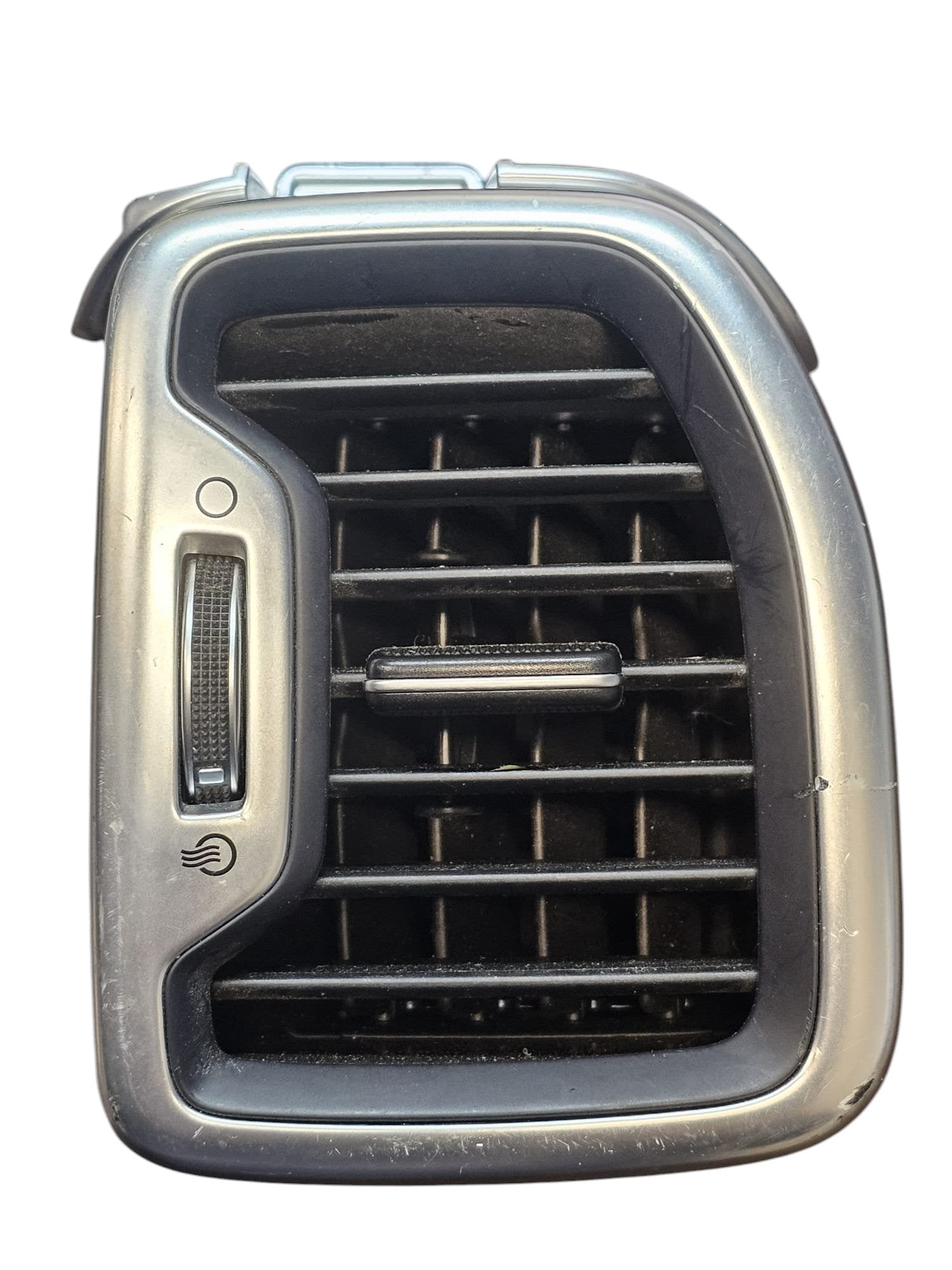 Air Vent Dashboard Right Kia Sportage QL (2016 - 2021) Code: 97480 - F1000 - F&P CRASH SRLS - Used Parts