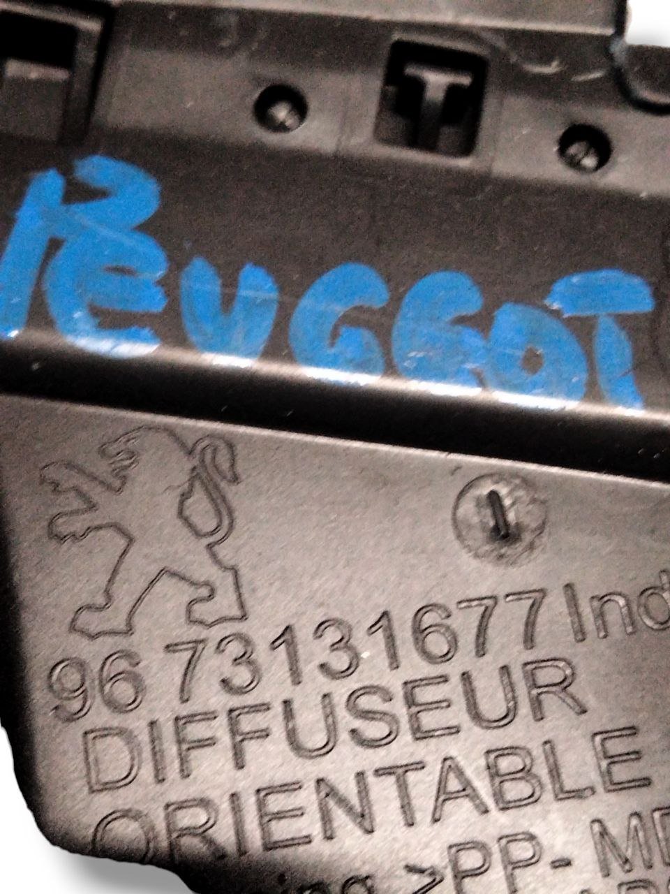 Bocchetta aria cruscotto Lato Destro Peugeot 208 / 2008 (2012 - 2019) cod.9673131677 - F&P CRASH SRLS - Ricambi Usati