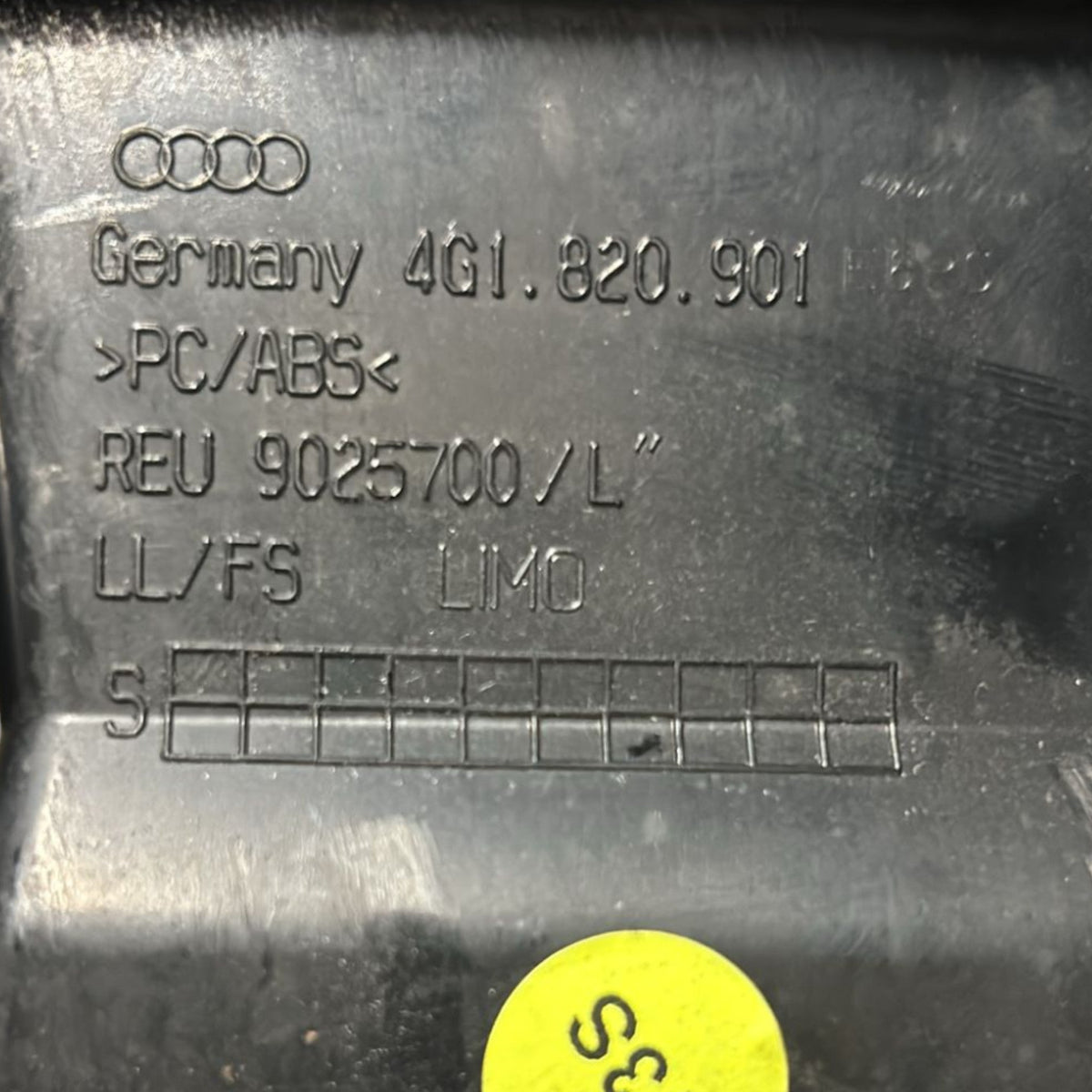 Bocchetta Aria Cruscotto lato Sinistro Audi A6 C7 cod:4G1820901 (2011 > 2018) - F&P CRASH SRLS - Ricambi Usati