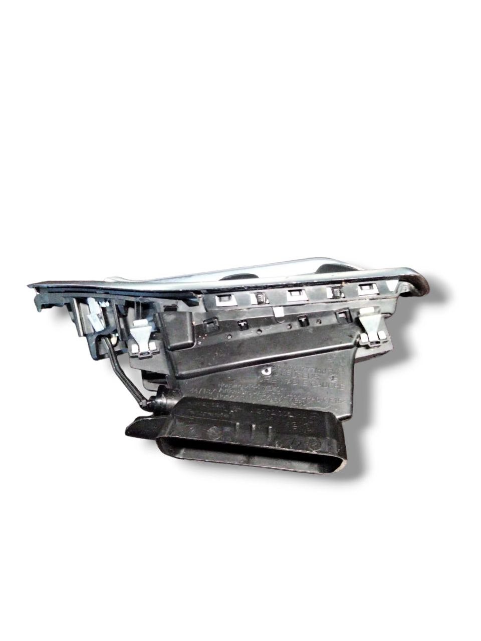 Bocchetta aria cruscotto lato sinistro Peugeot 208 / 2008 (2012 - 2019) cod.9633131777 - F&P CRASH SRLS - Ricambi Usati