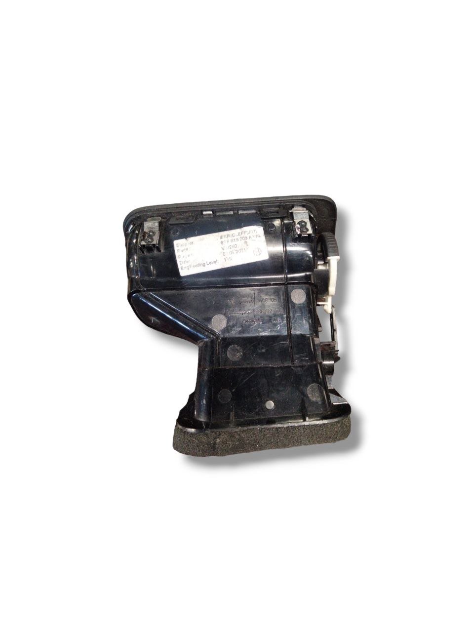 Bocchetta Aria Cruscotto Lato Sinistro Volkswagen Polo 6R (2009 - 2017) cod.6RF819703 - F&P CRASH SRLS - Ricambi Usati