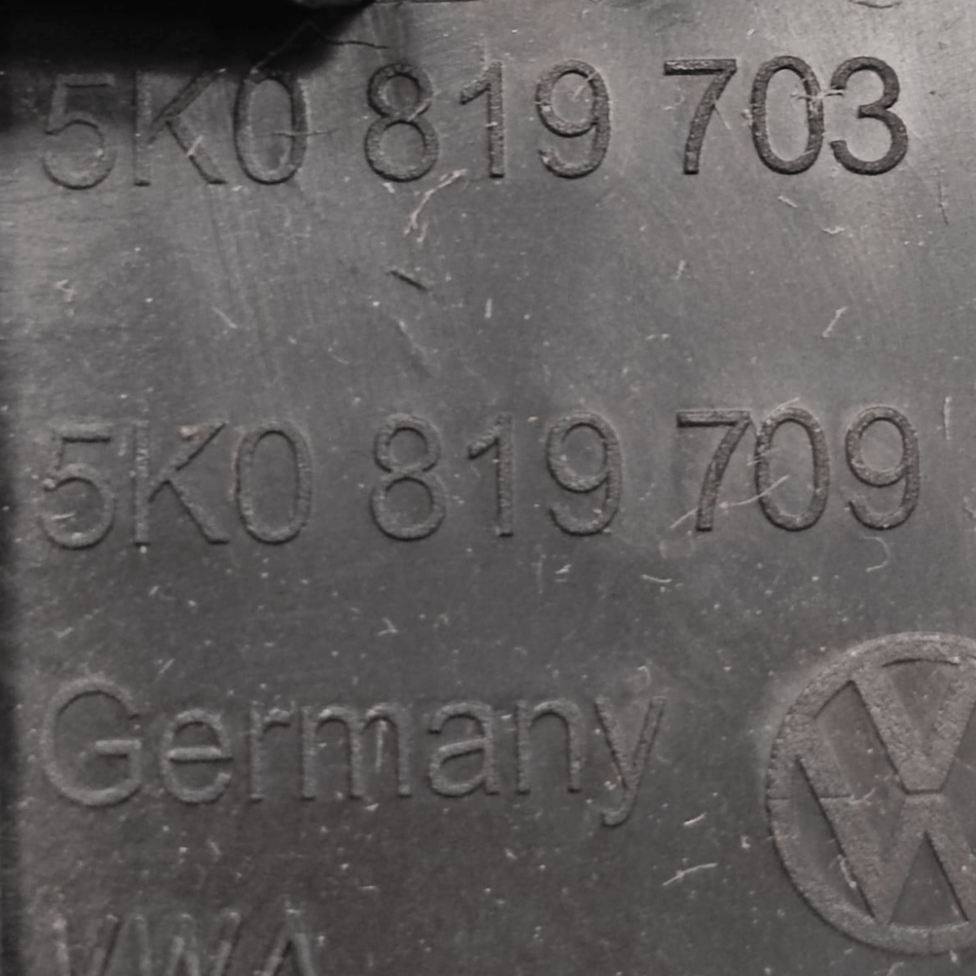 Bocchetta Aria Cruscotto Sinistro Volkswagen Golf VI COD: 5K0819709 (2008 - 2012) - F&P CRASH SRLS - Ricambi Usati