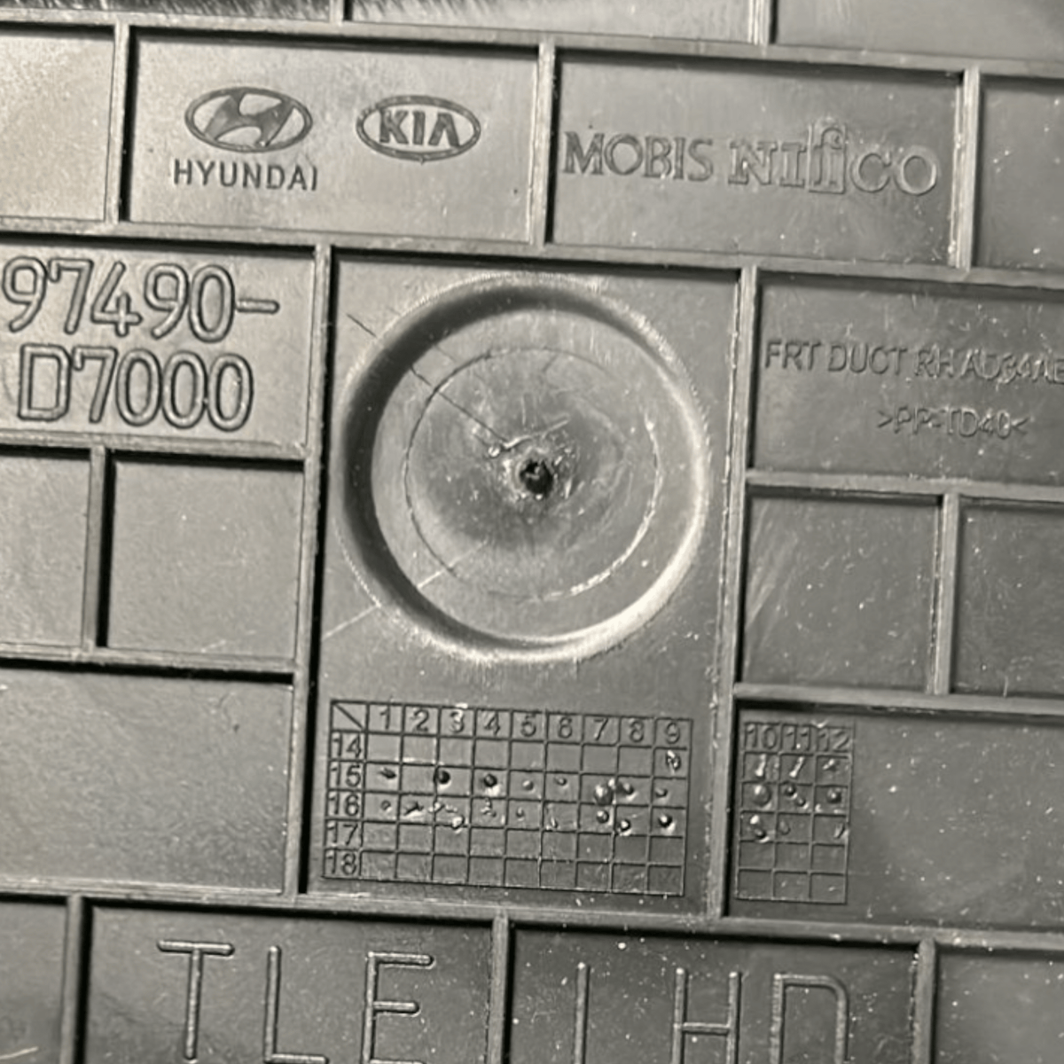 Bocchetta Aria Destra Hyundai Tucson (2015 >) cod:97490 - D7000 - F&P CRASH SRLS - Ricambi Usati